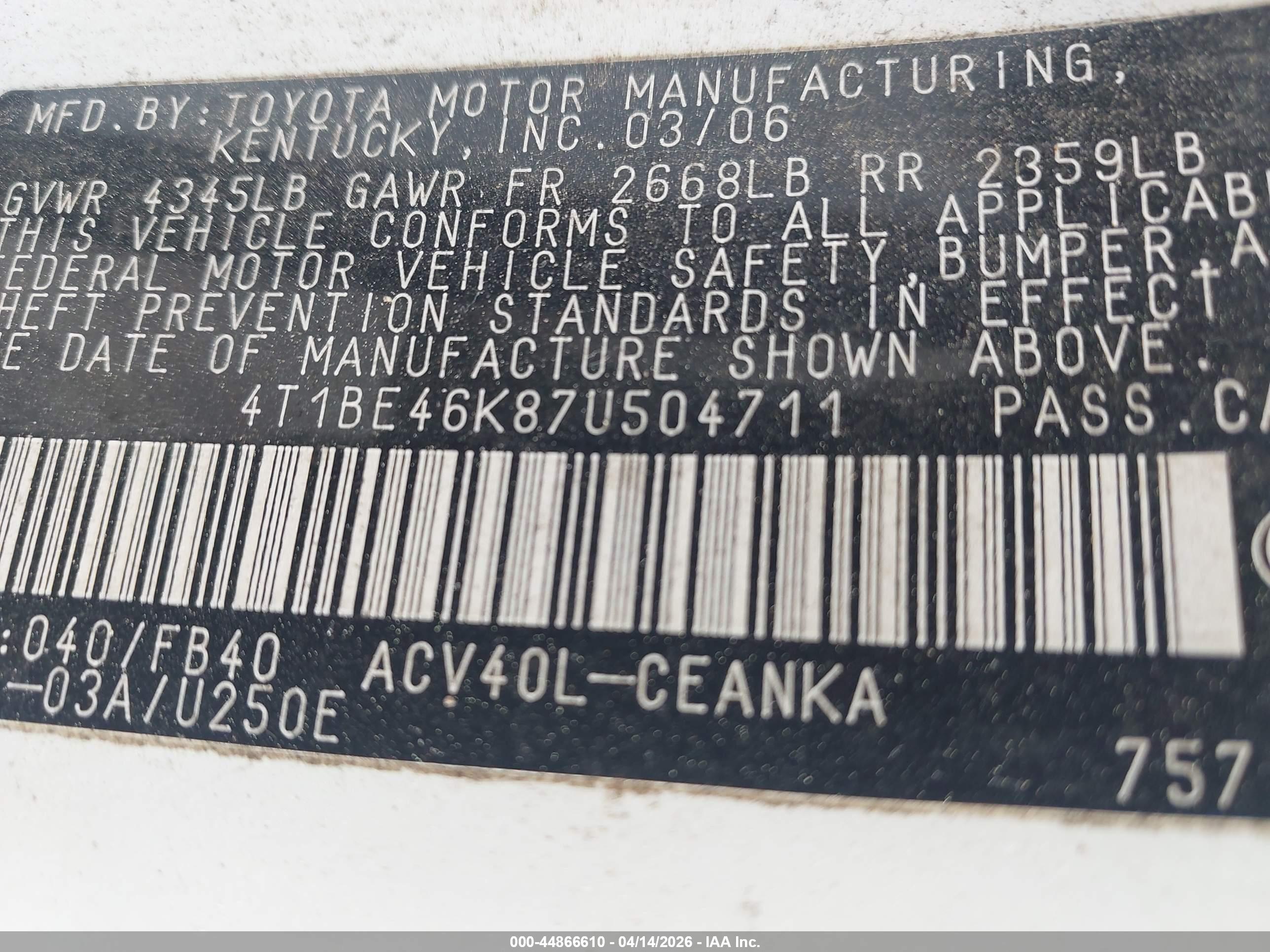 TOYOTA CAMRY image 9
