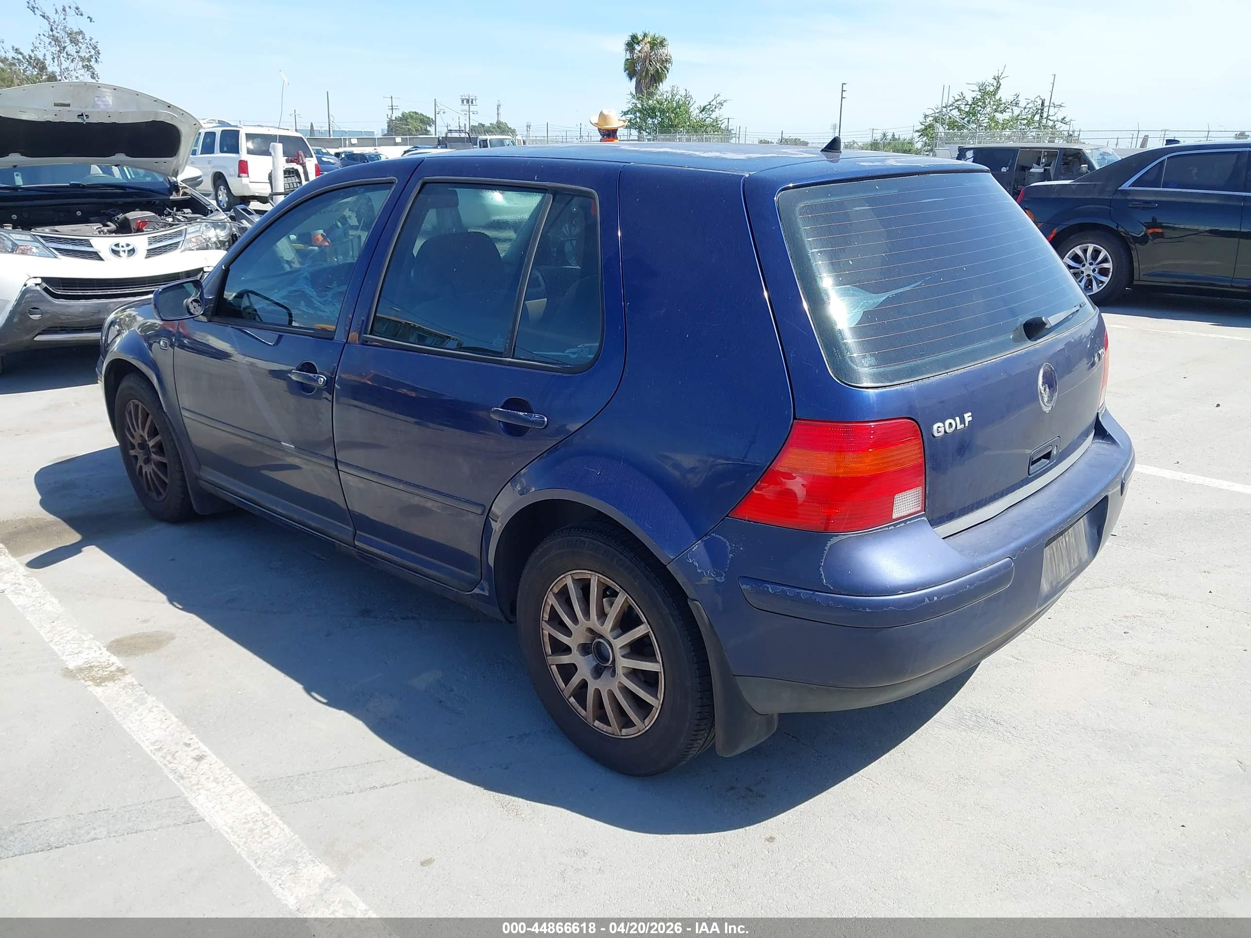 VOLKSWAGEN GOLF image 3