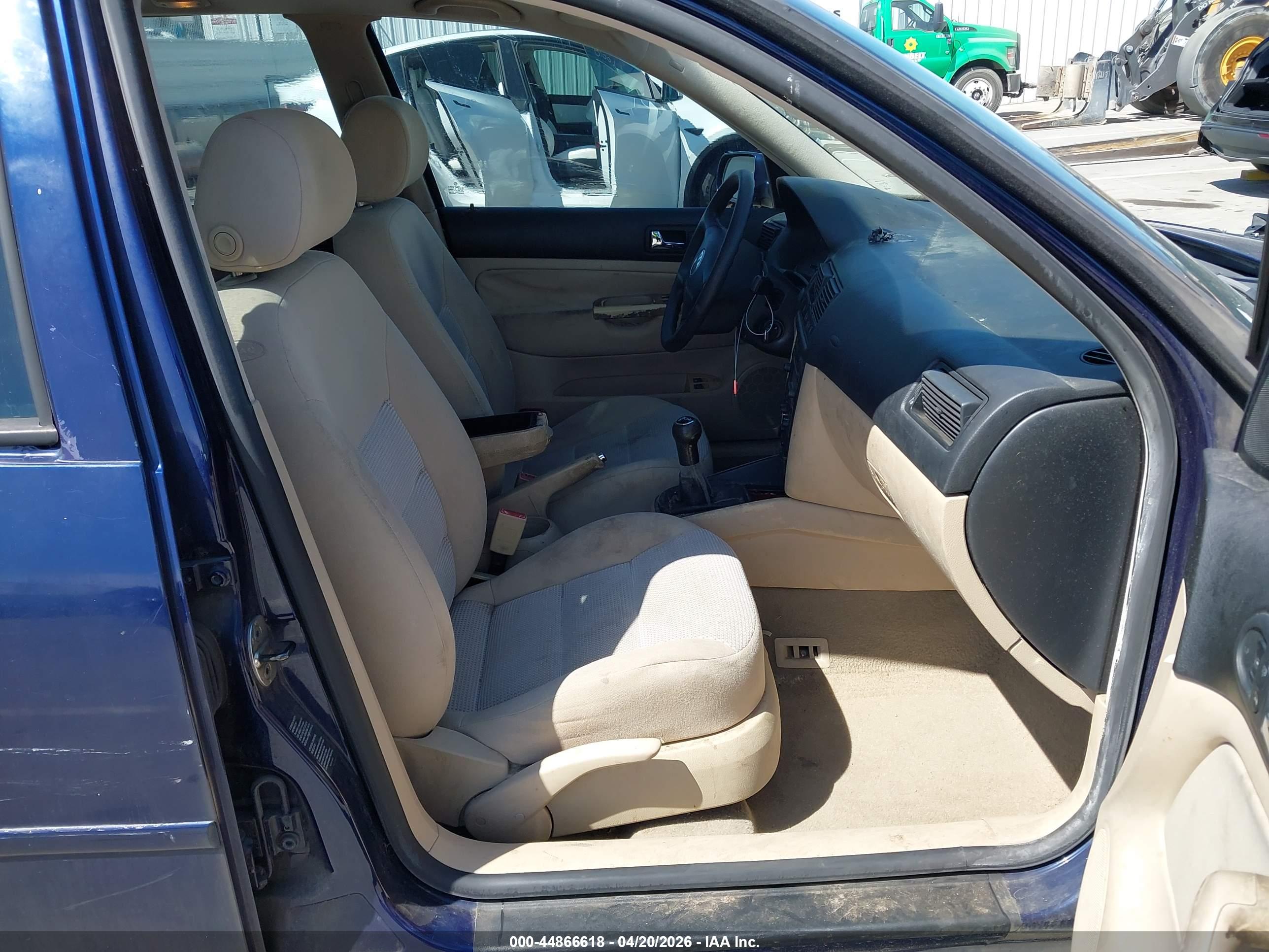 VOLKSWAGEN GOLF image 5