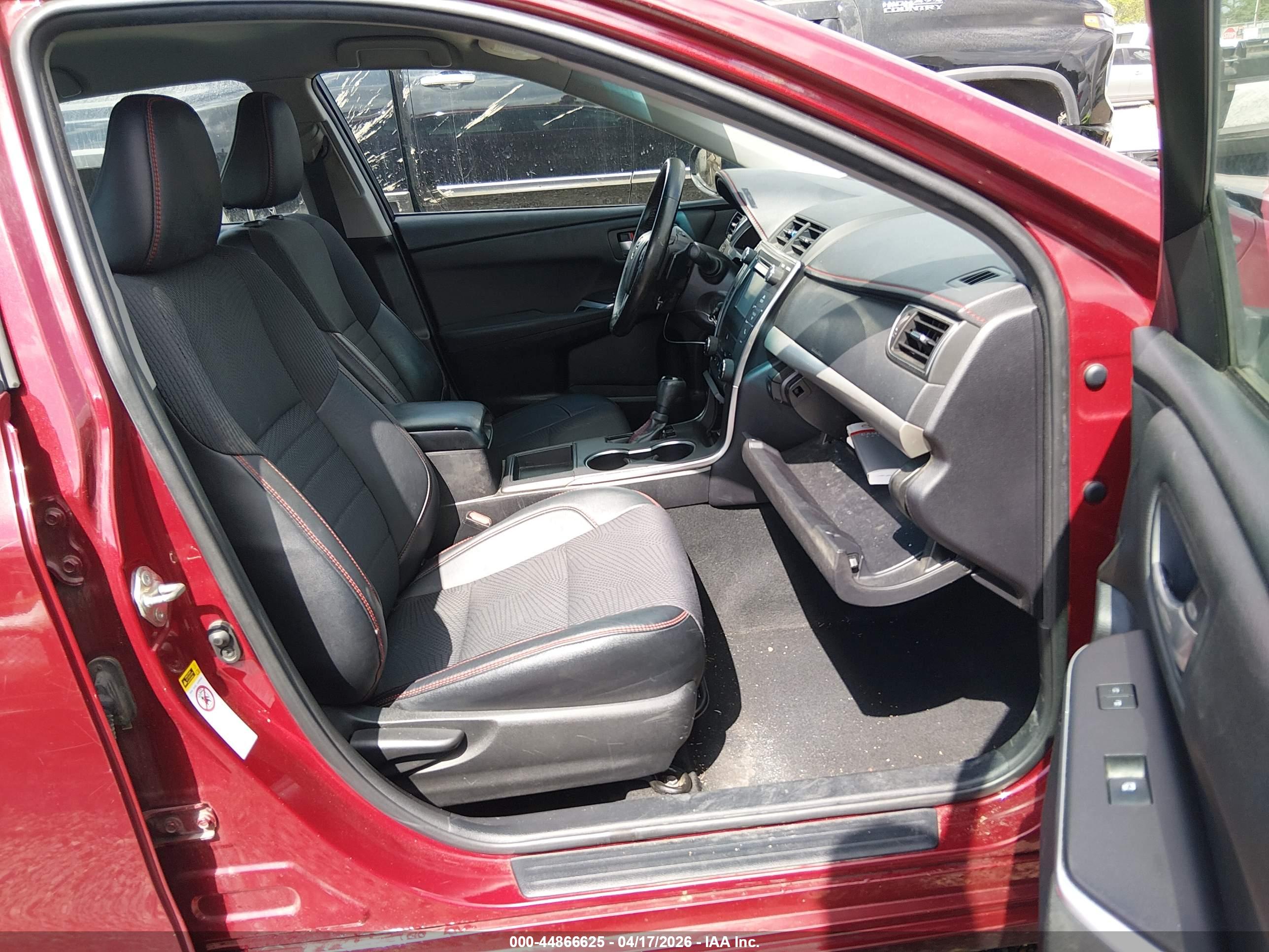 TOYOTA CAMRY image 5