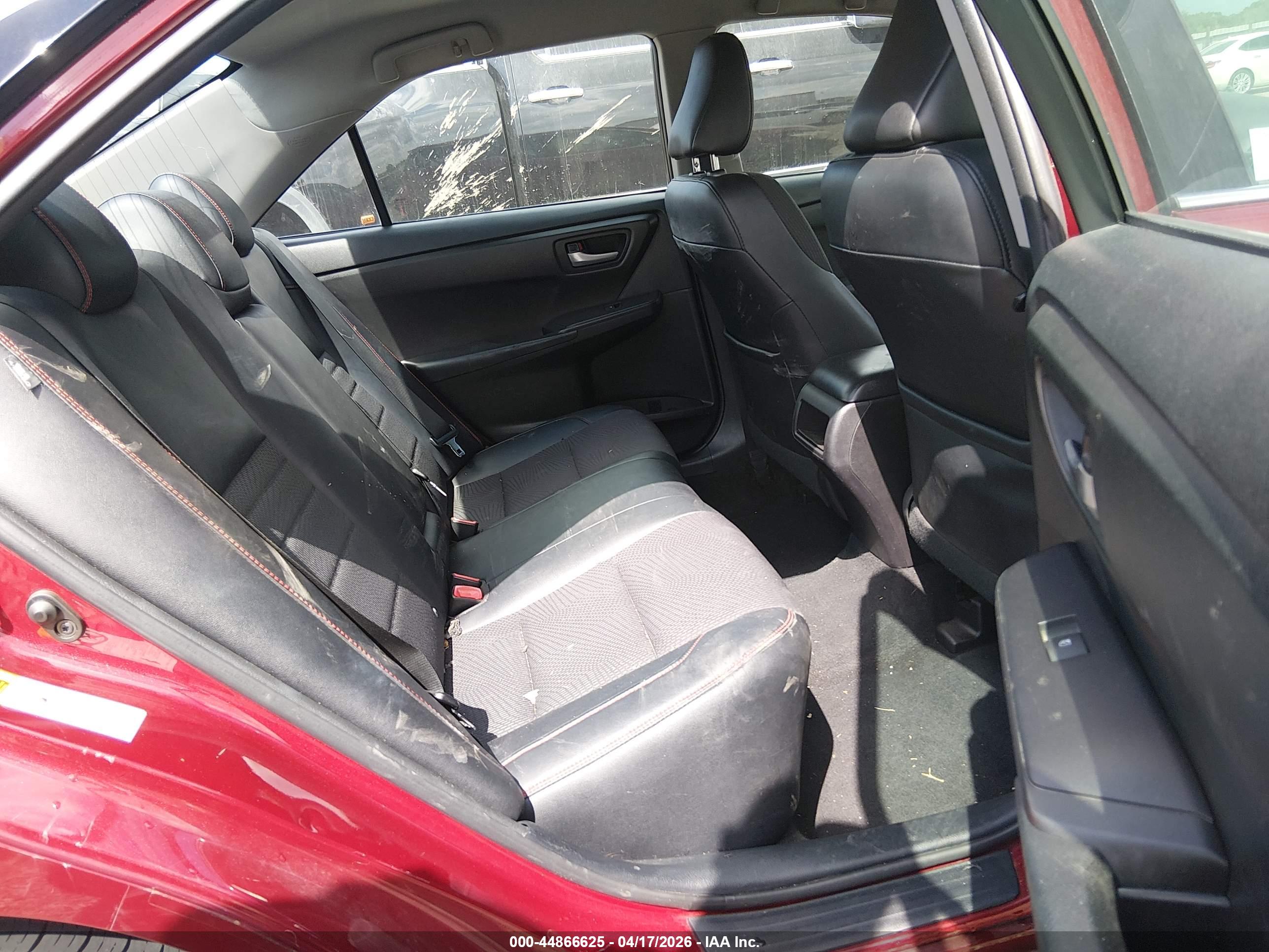 TOYOTA CAMRY image 8