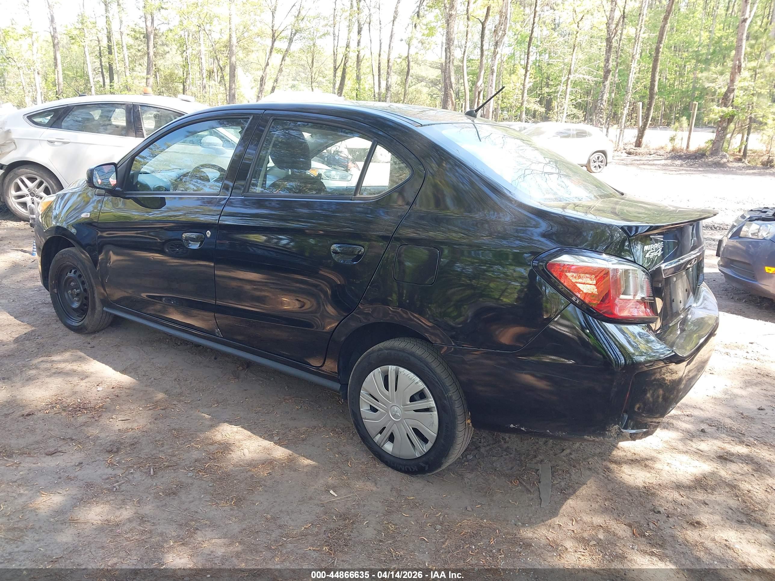 MITSUBISHI MIRAGE image 3