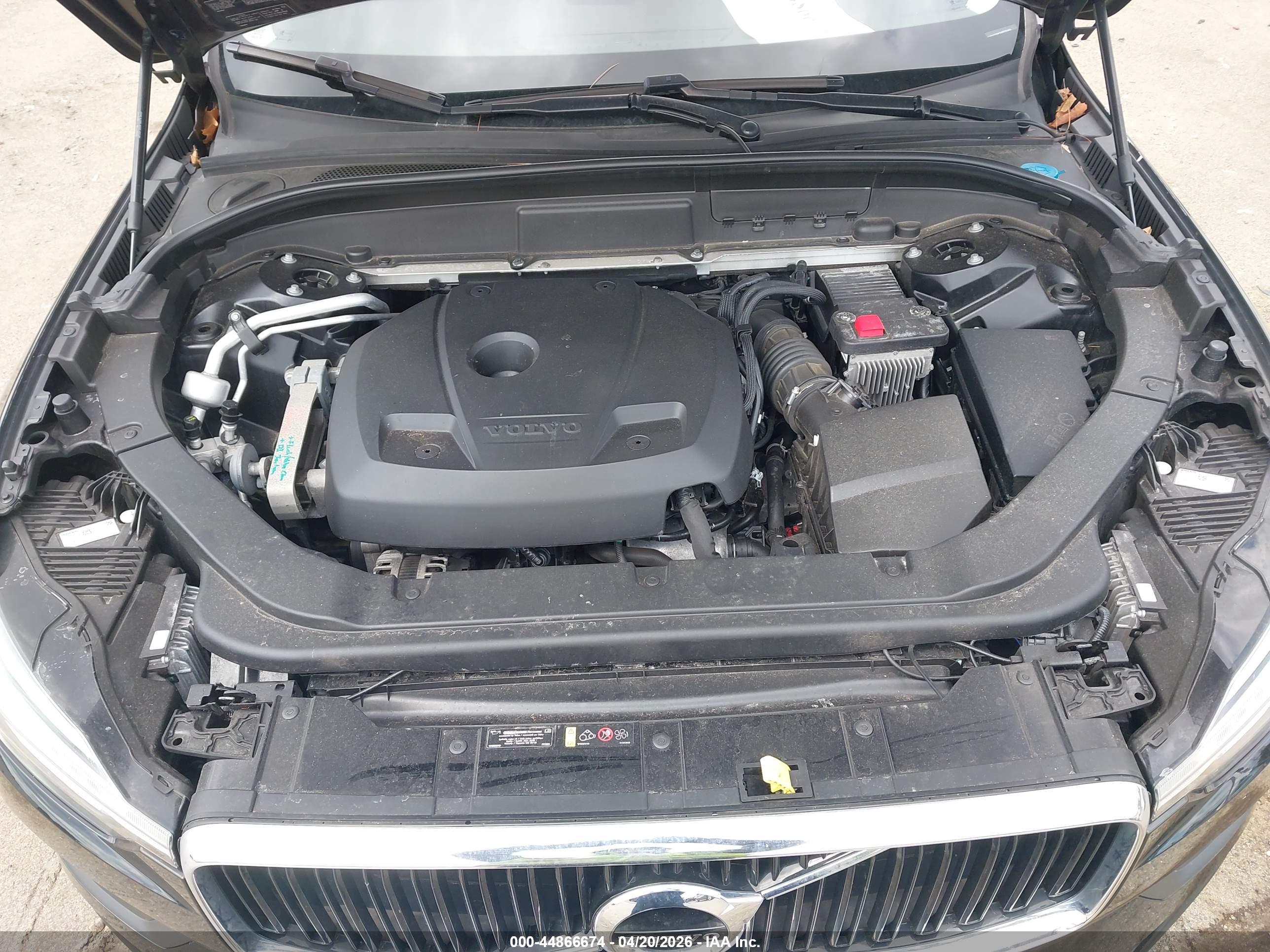 VOLVO XC60 image 10