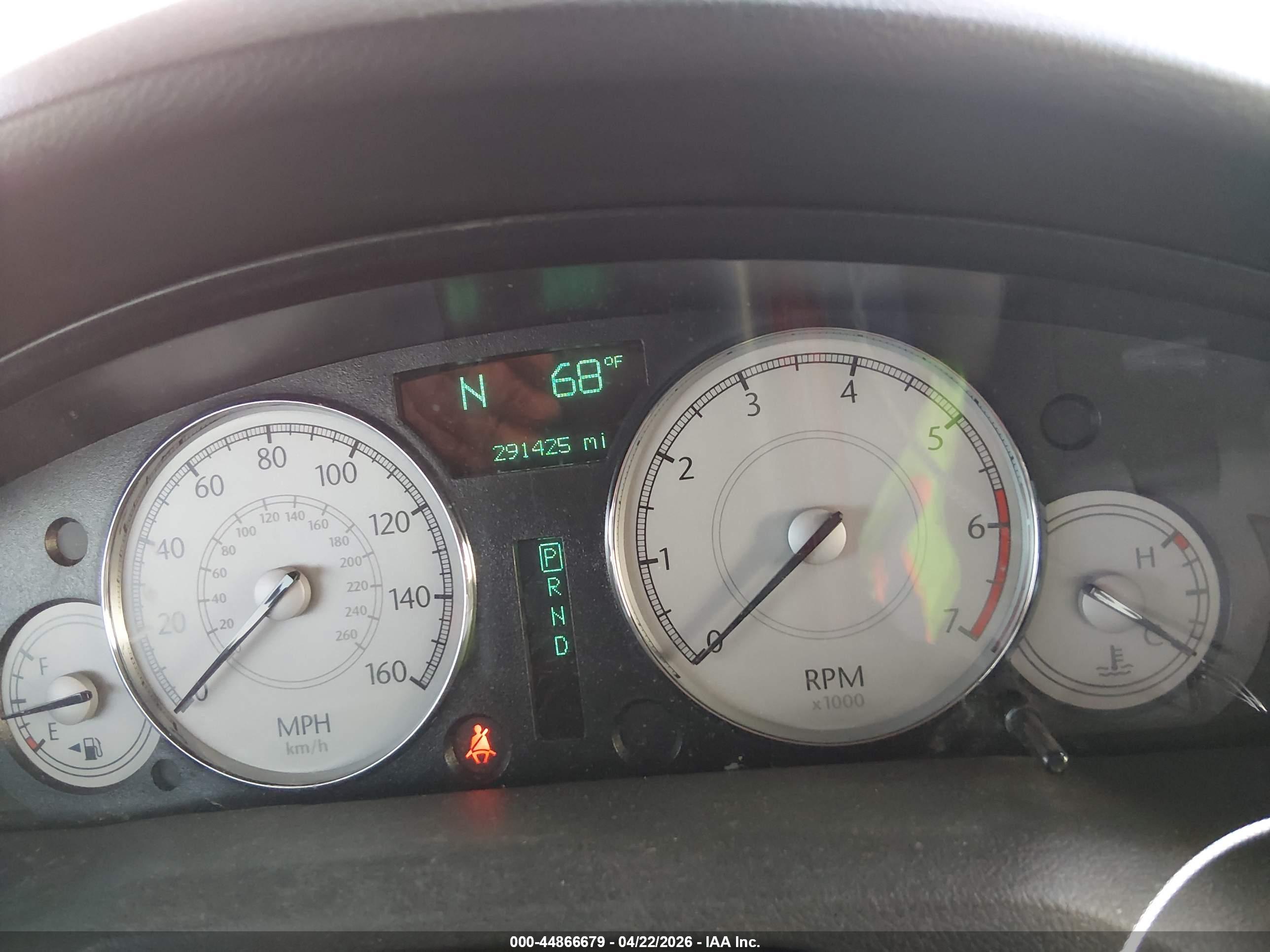 CHRYSLER 300C image 7