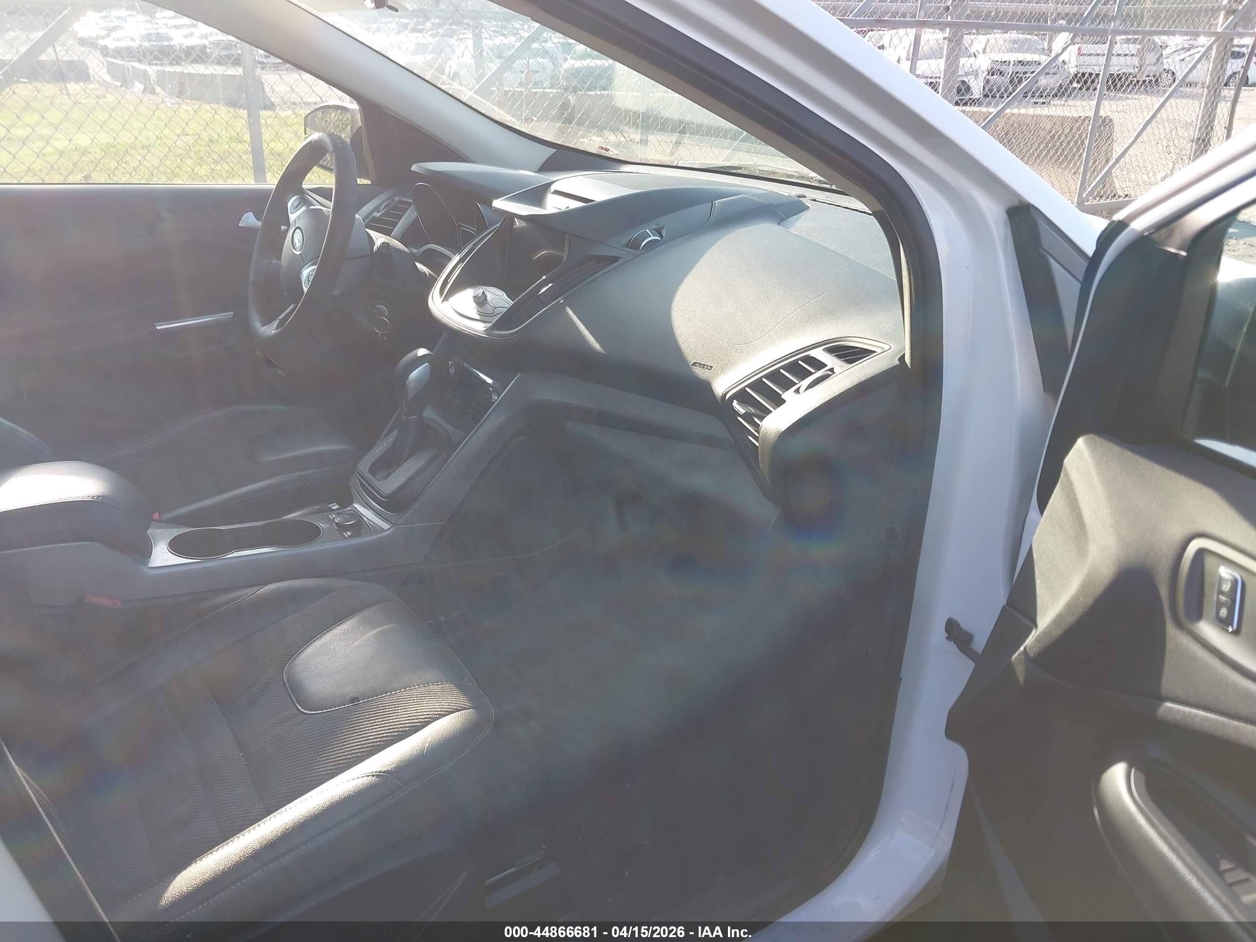 FORD ESCAPE image 5
