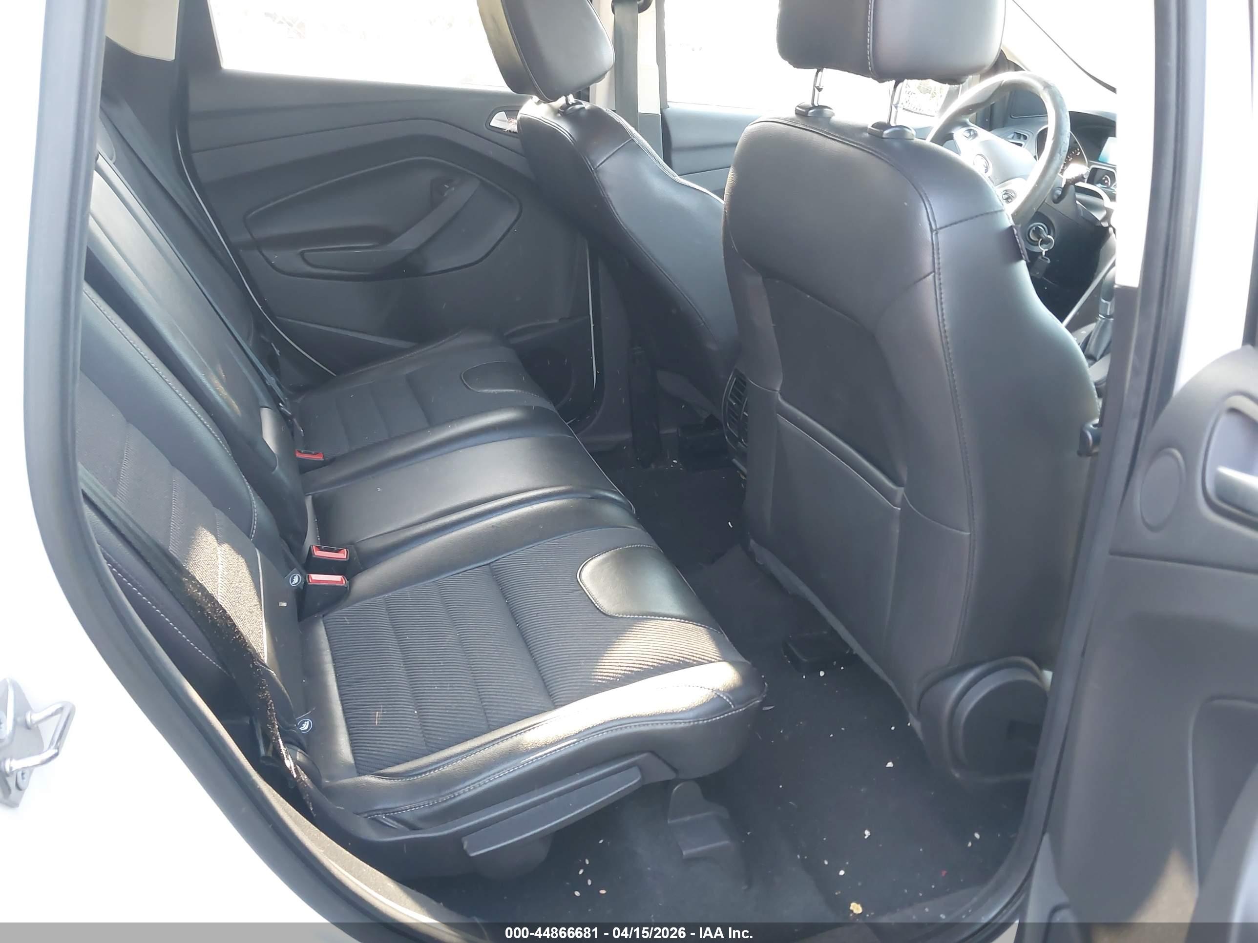 FORD ESCAPE image 8
