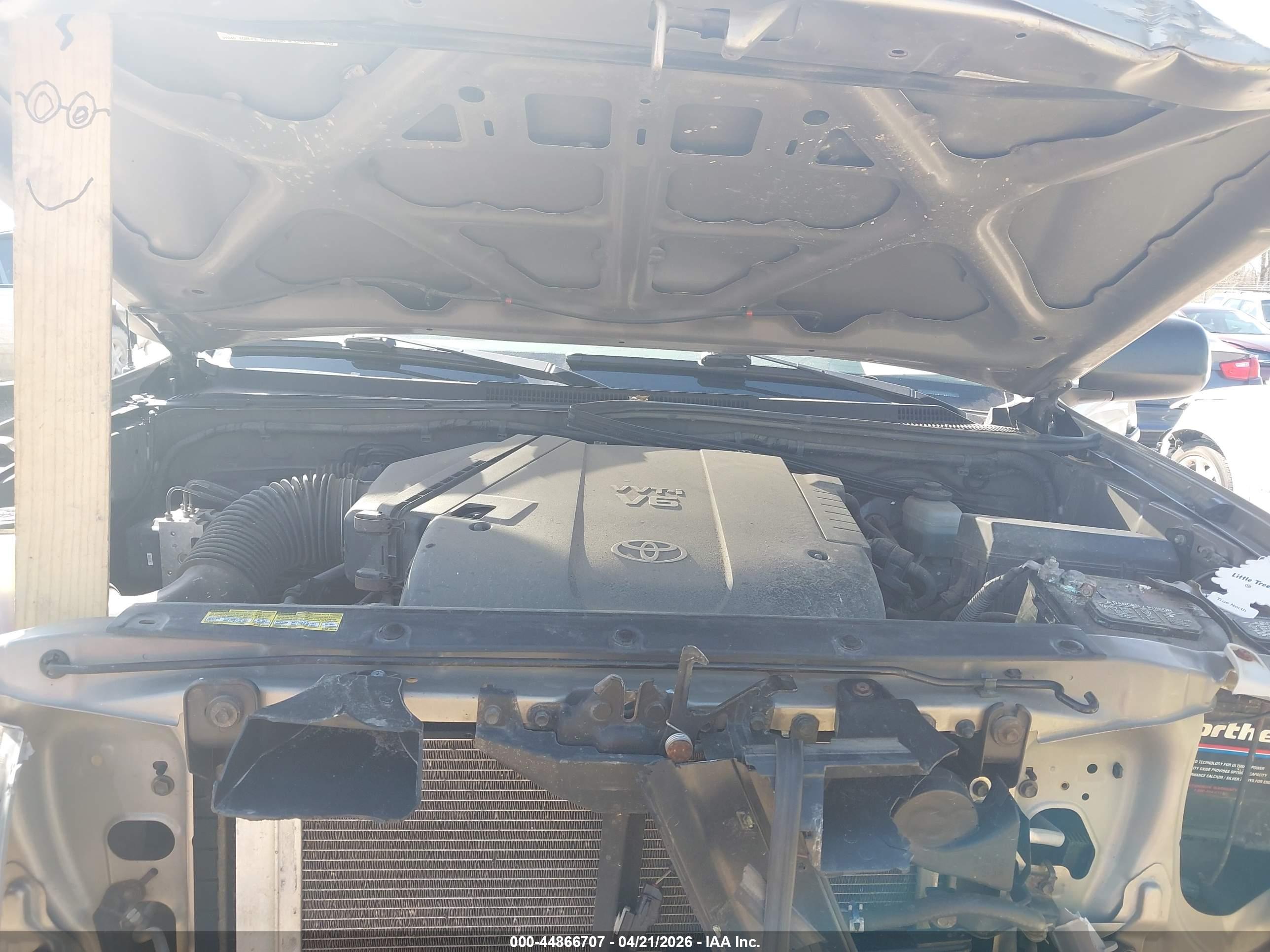 TOYOTA TACOMA image 10