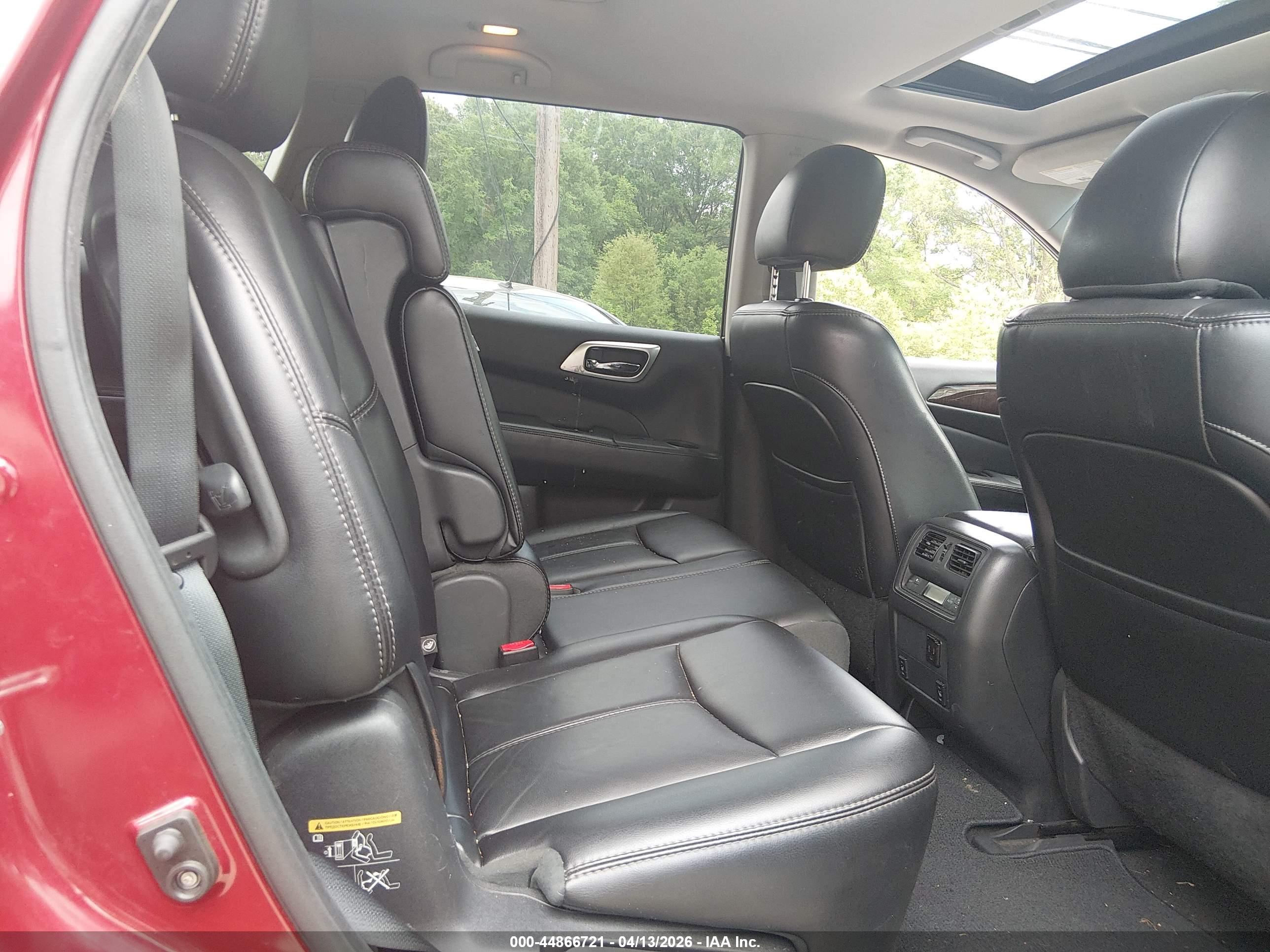 NISSAN PATHFINDER image 8