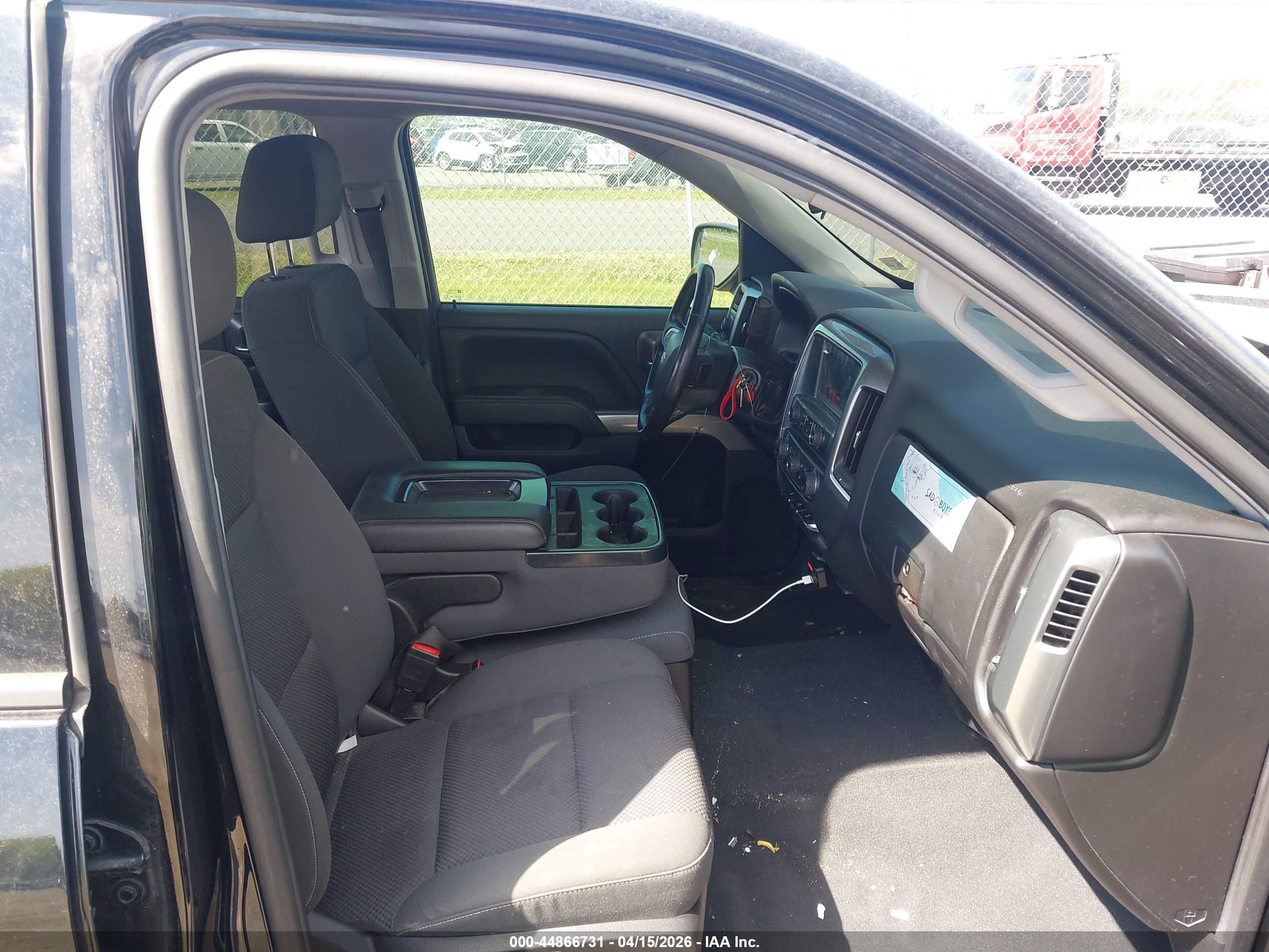 CHEVROLET SILVERADO image 5