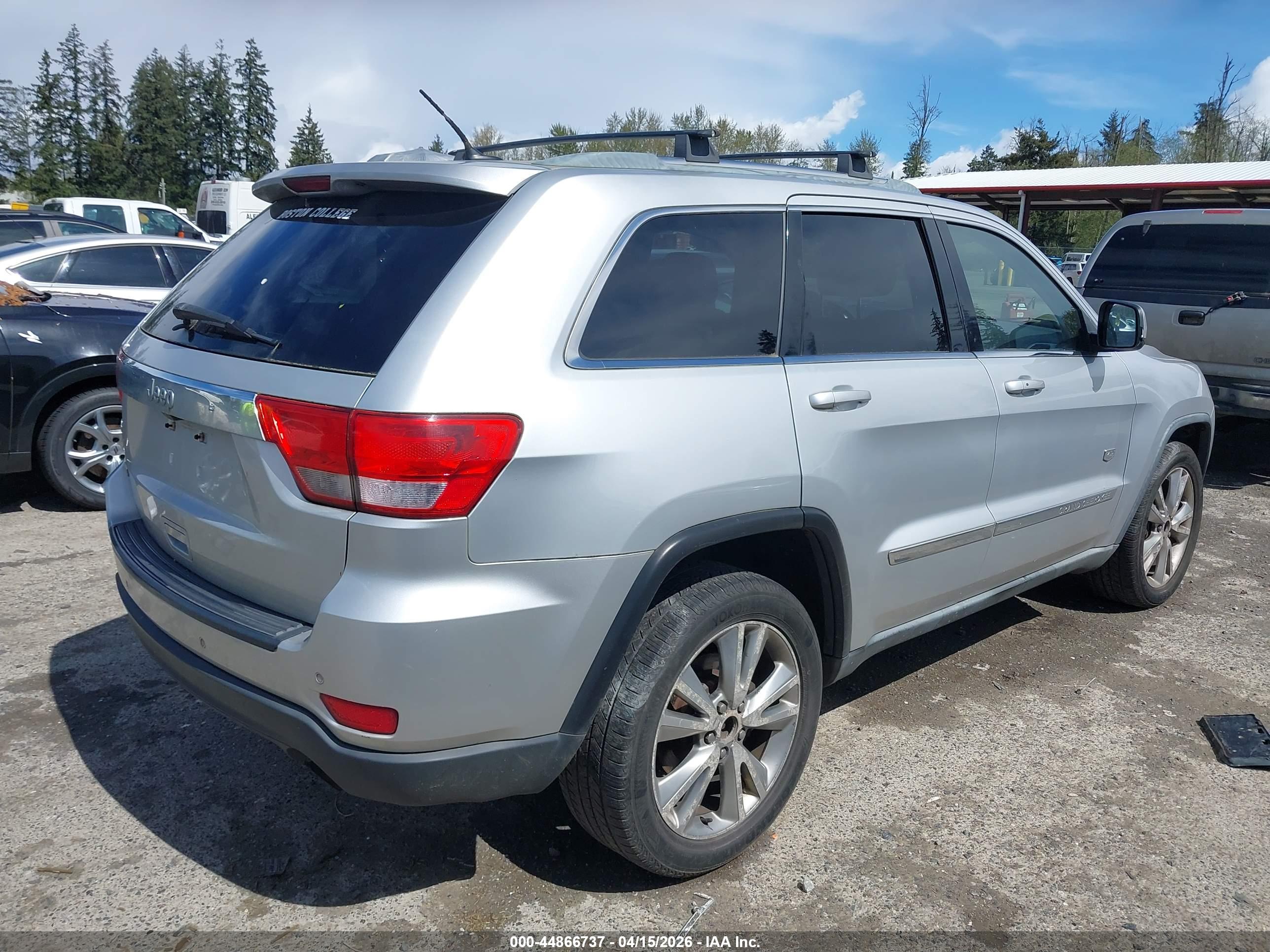 JEEP GRAND image 4