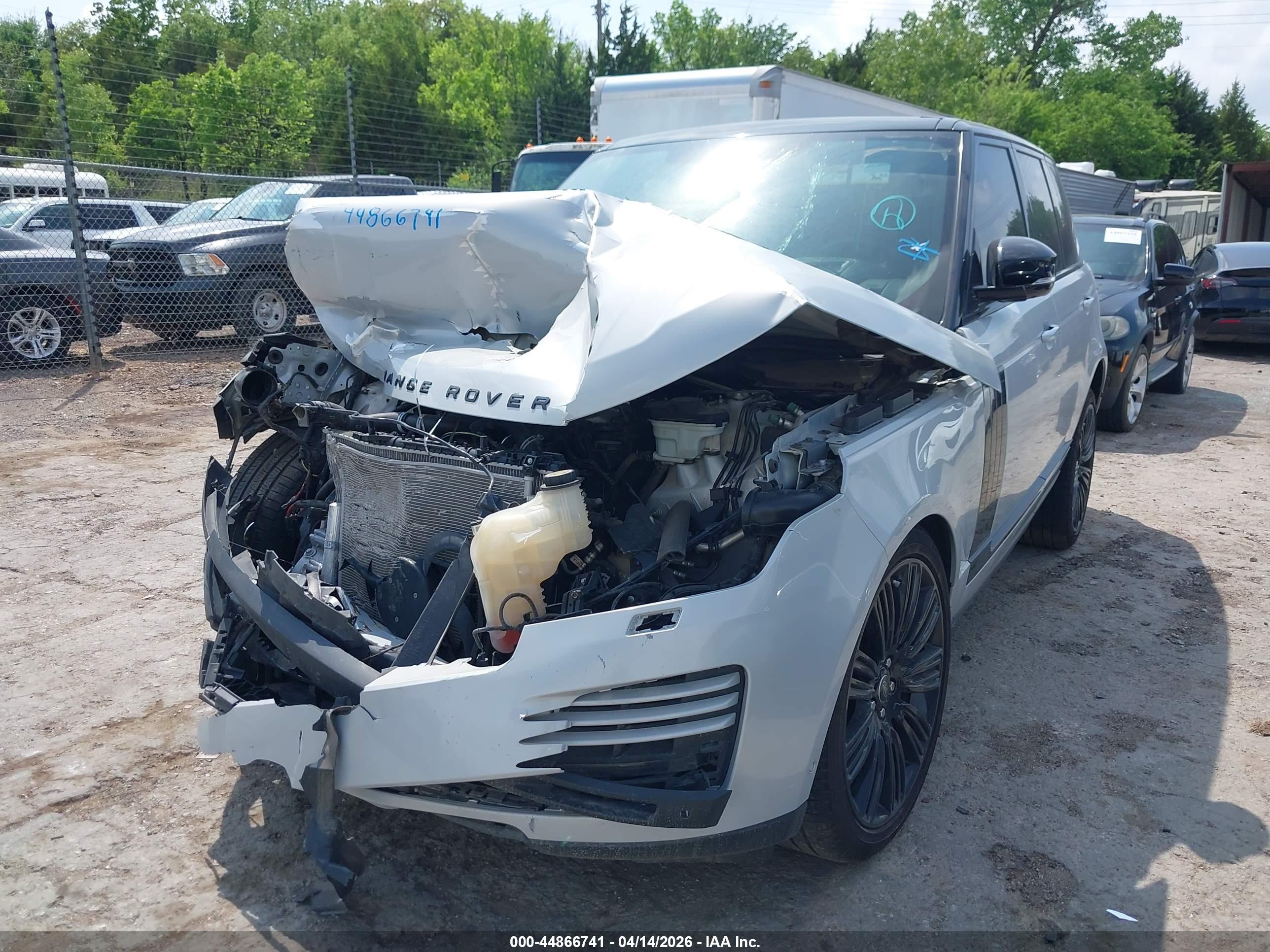 LAND ROVER image 2