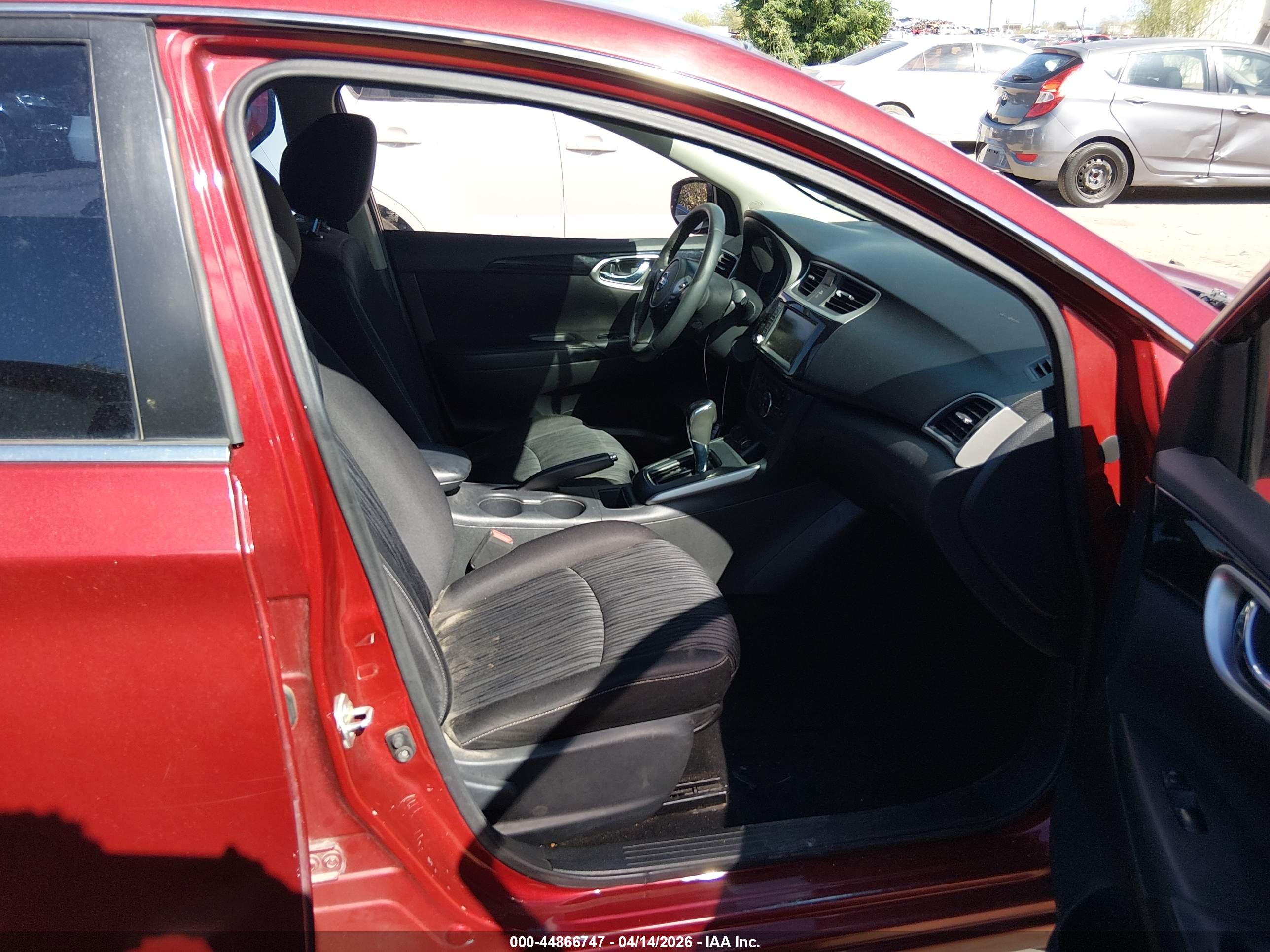 NISSAN SENTRA image 5