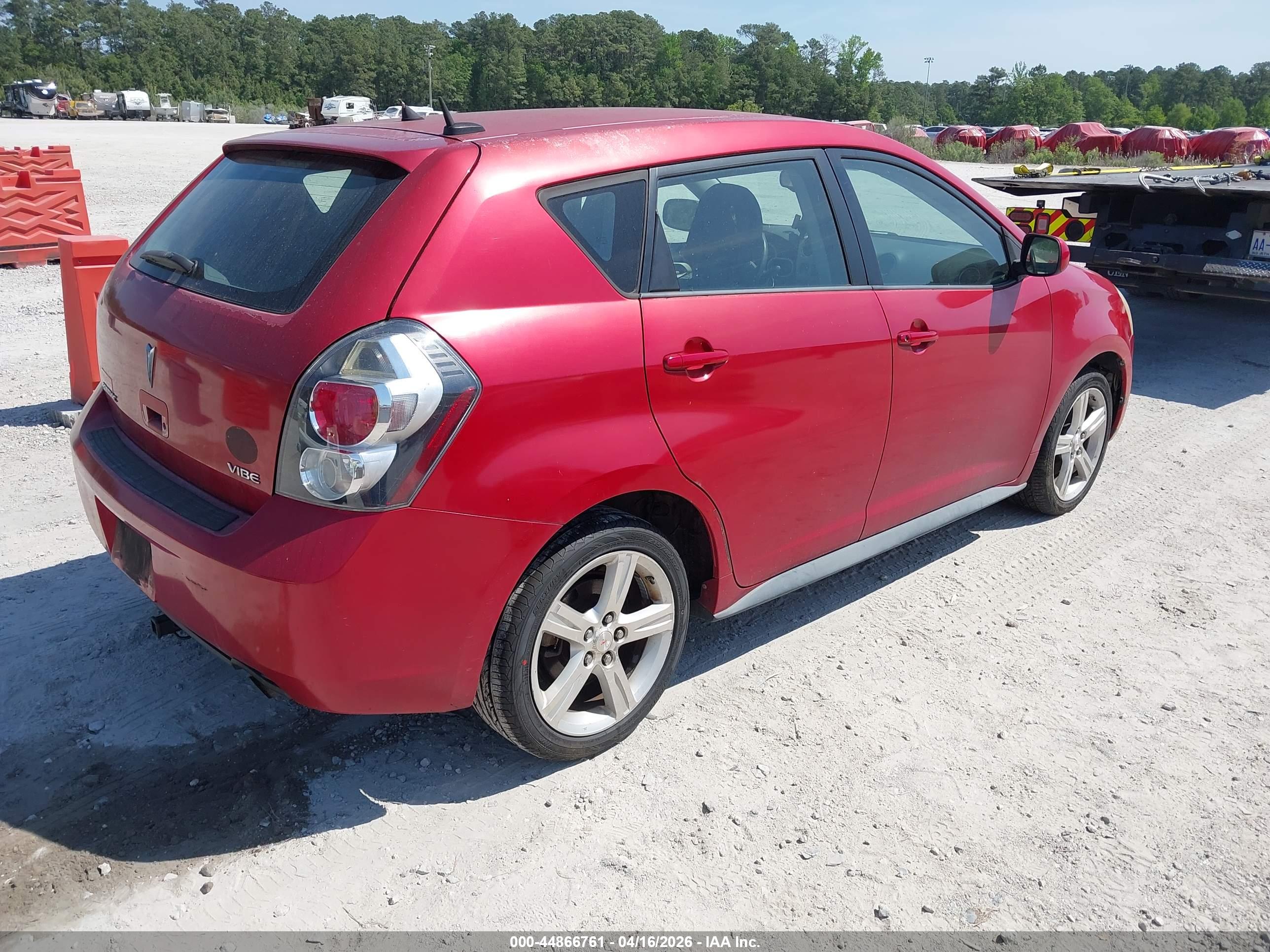 PONTIAC VIBE image 4