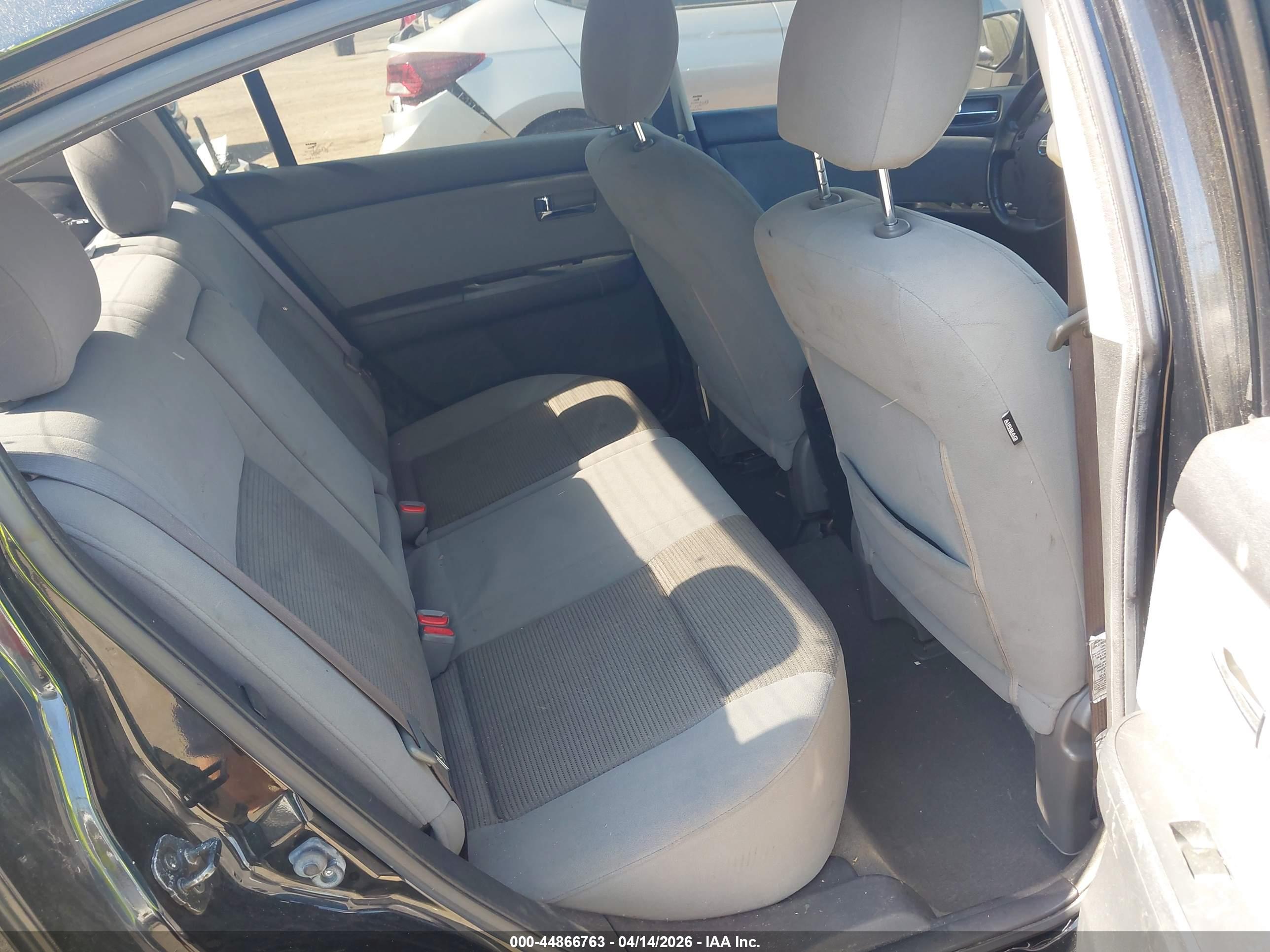 NISSAN SENTRA image 8