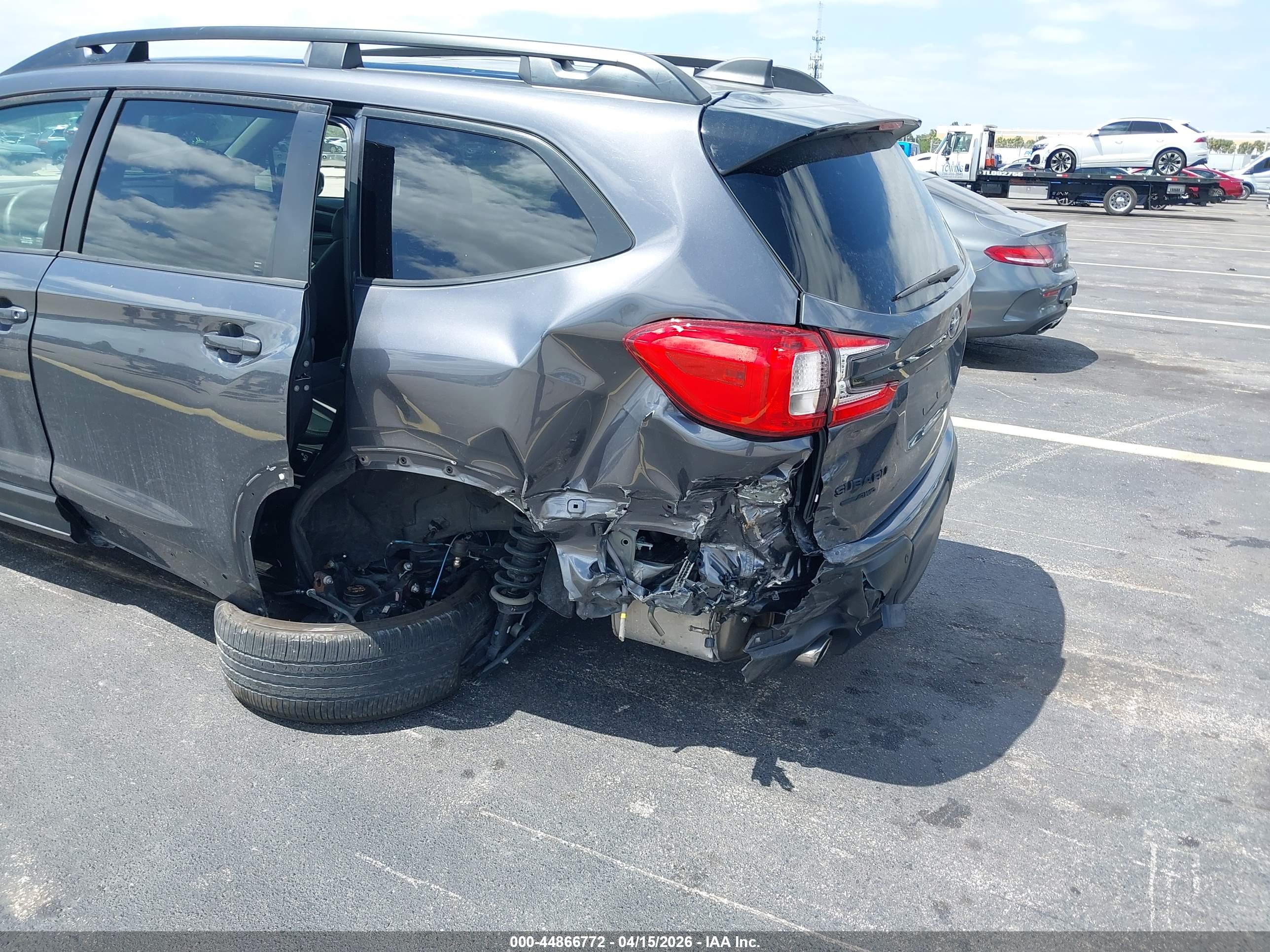 SUBARU ASCENT image 6