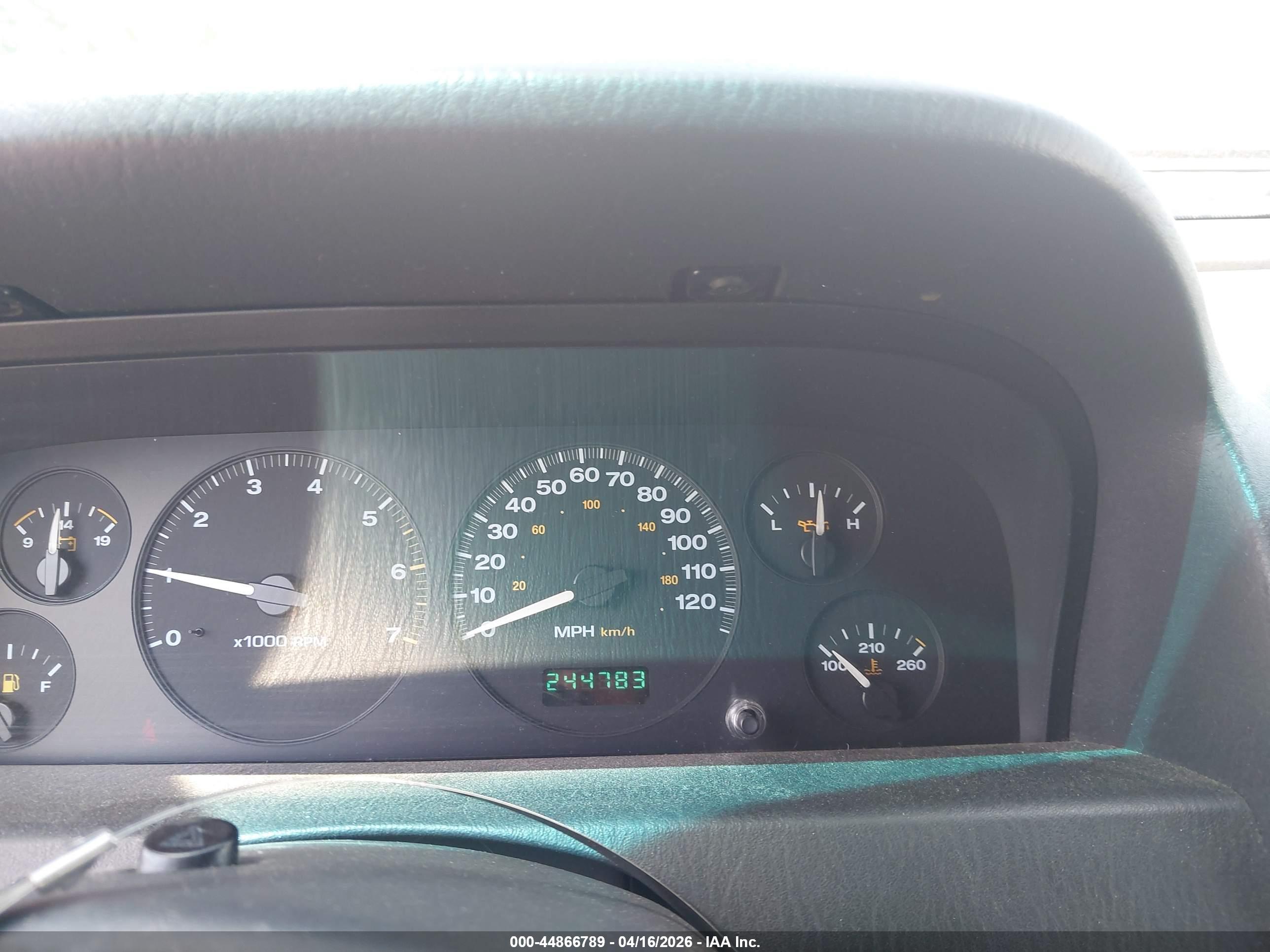 JEEP GRAND image 7