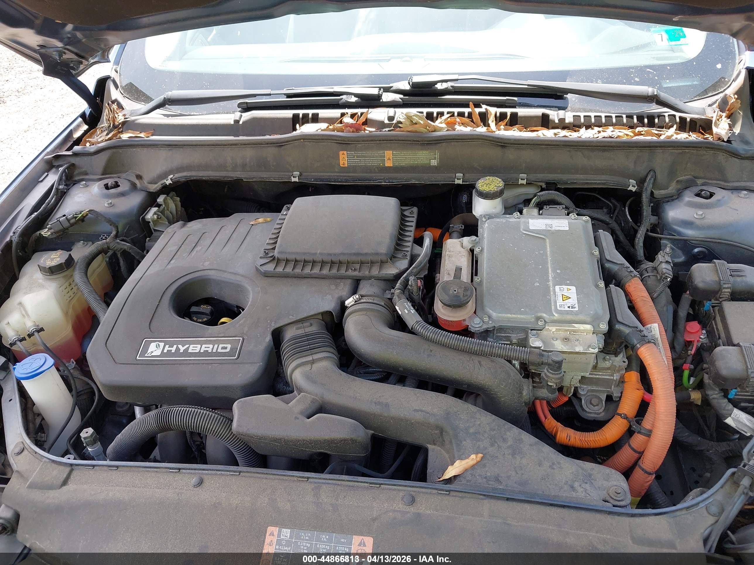 FORD FUSION image 10