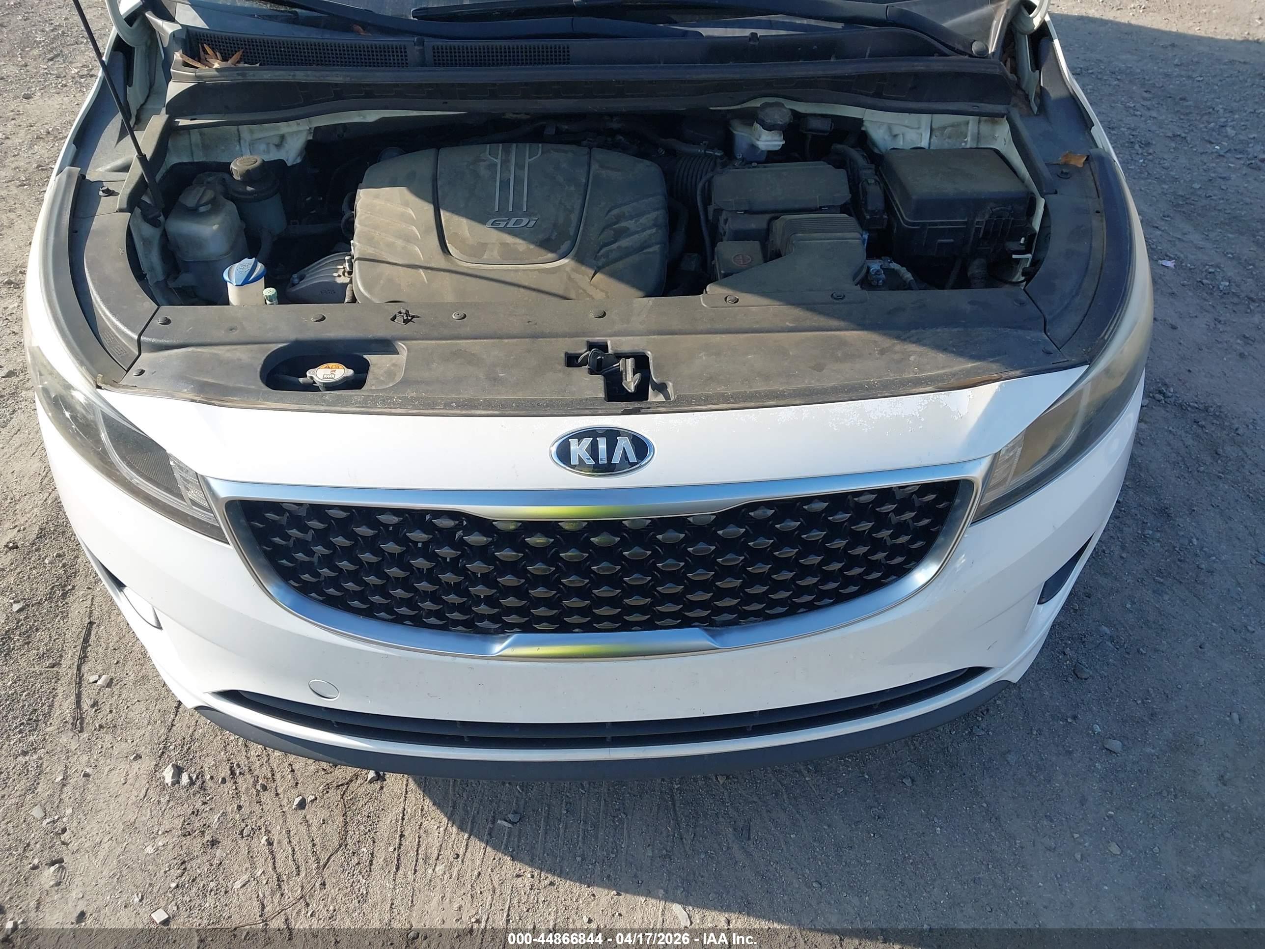 KIA SEDONA image 10