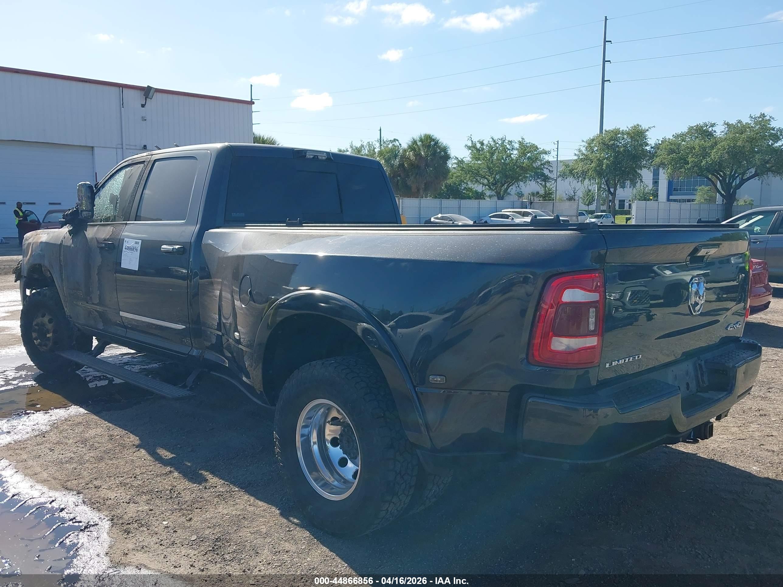 RAM 3500 image 3