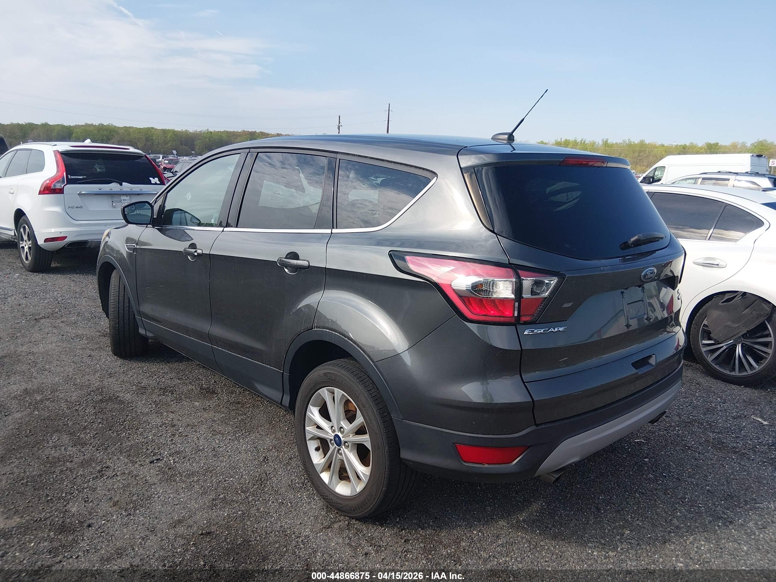 FORD ESCAPE image 3