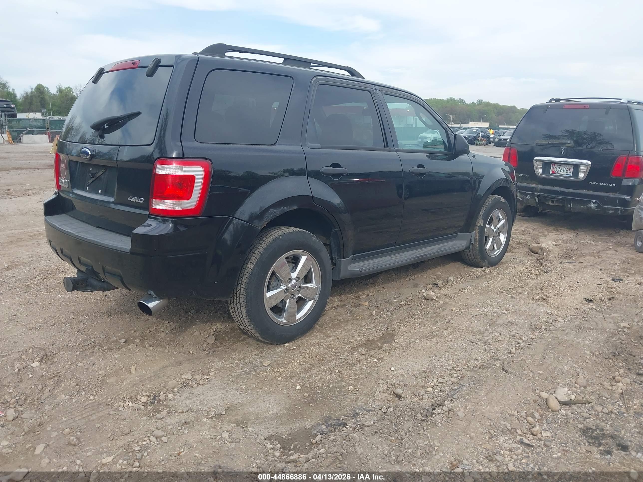 FORD ESCAPE image 4