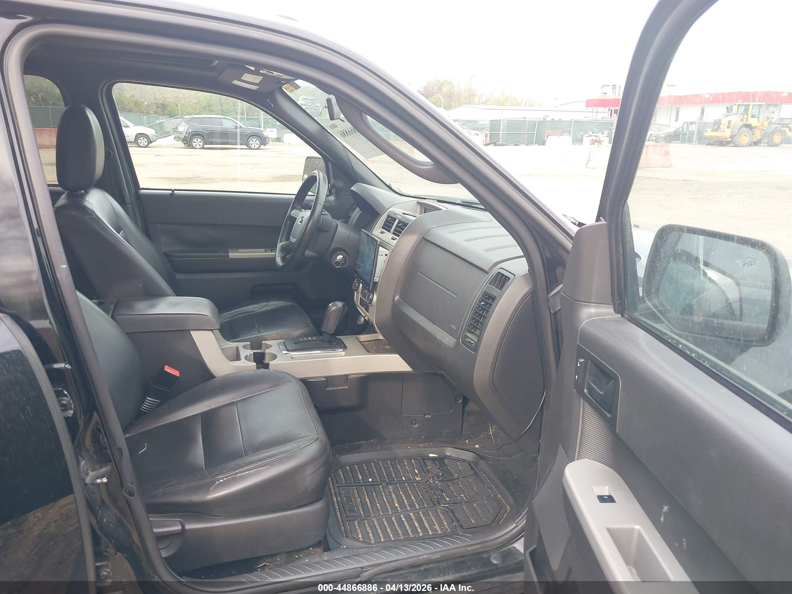 FORD ESCAPE image 5