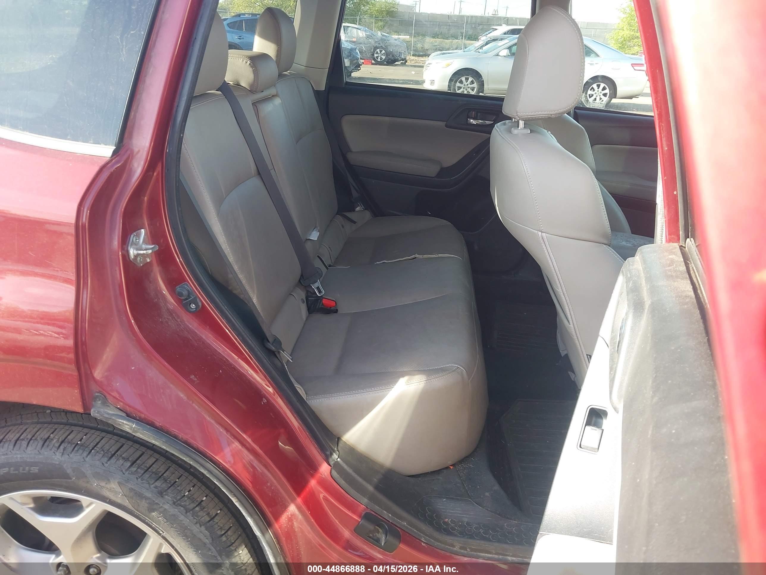 SUBARU FORESTER image 8