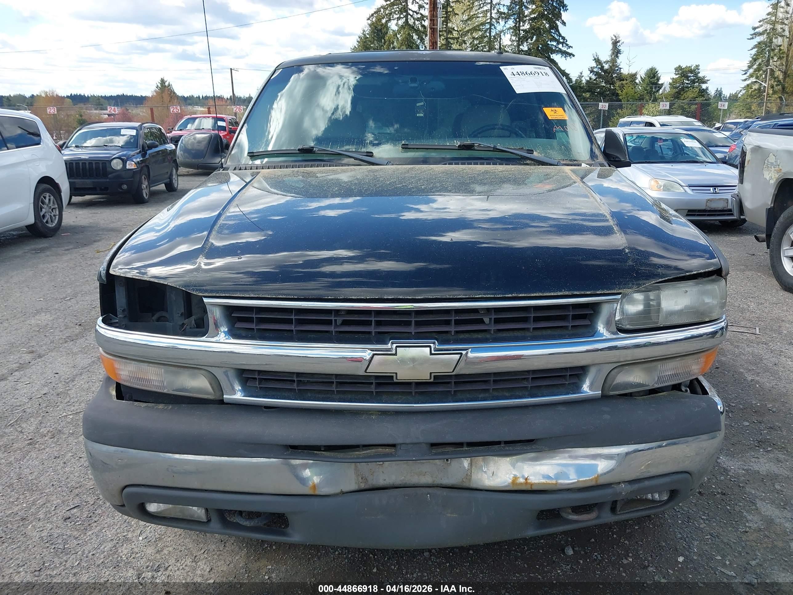 CHEVROLET TAHOE image 6