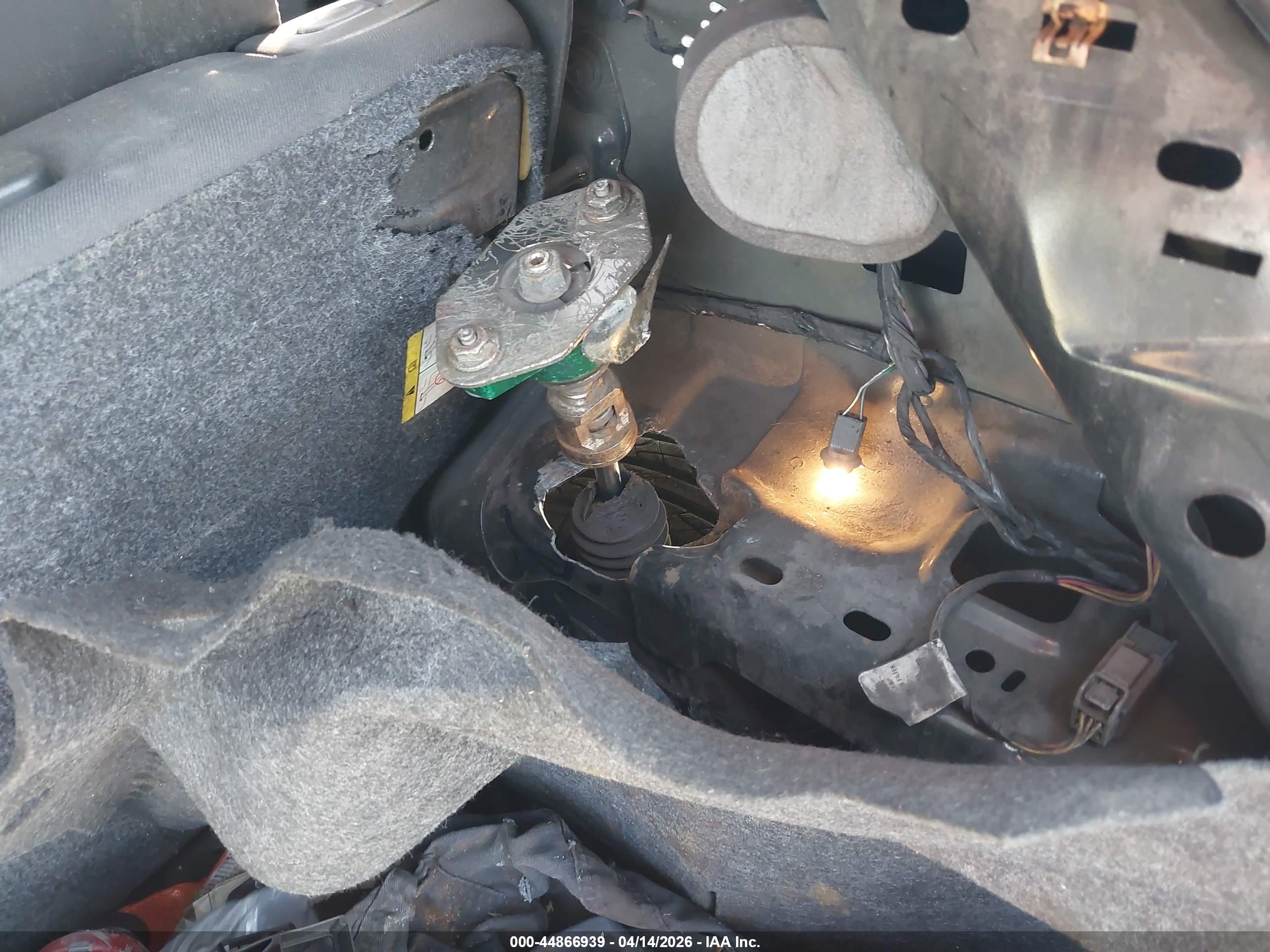 FORD FIESTA image 6