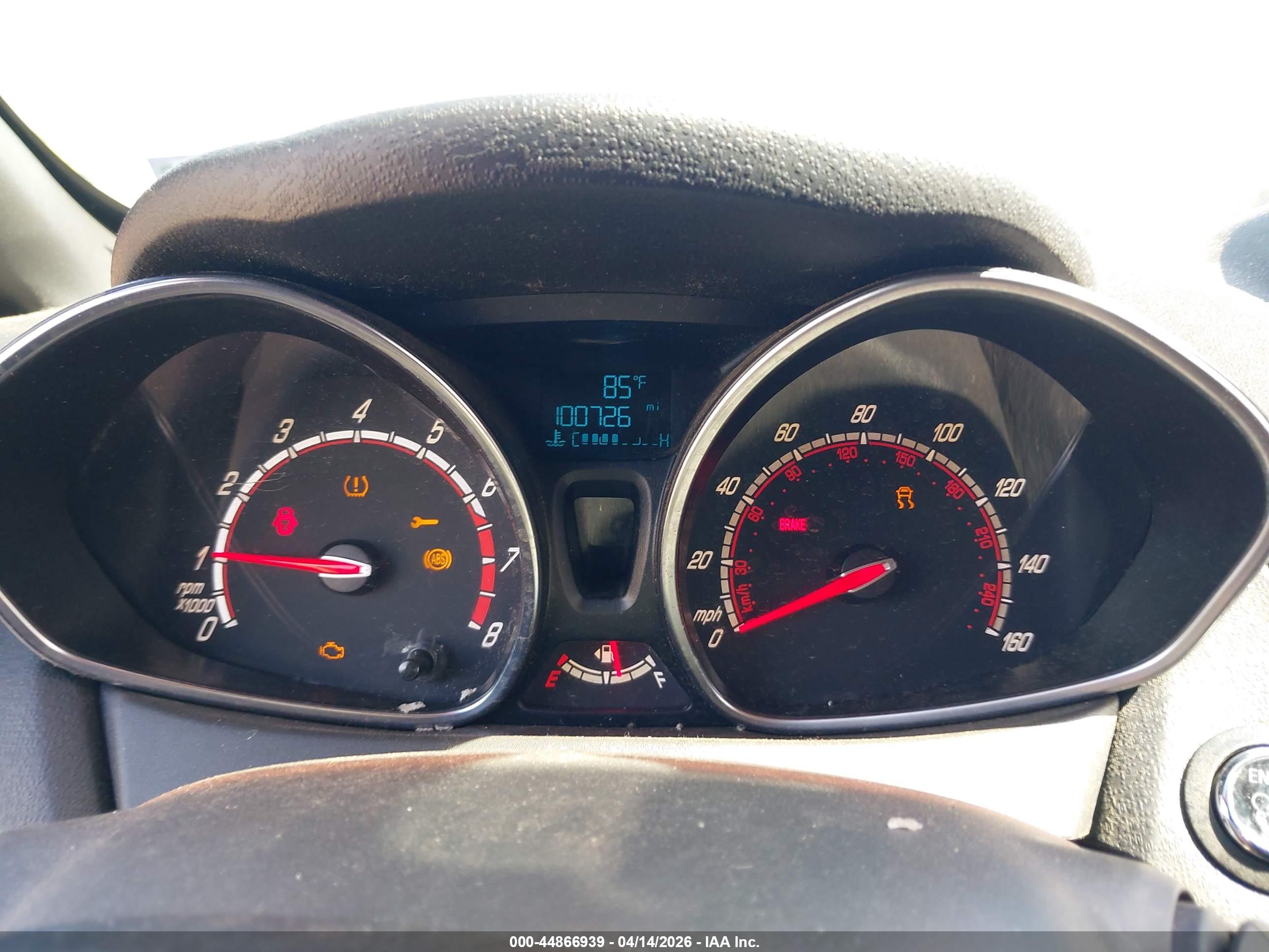 FORD FIESTA image 7