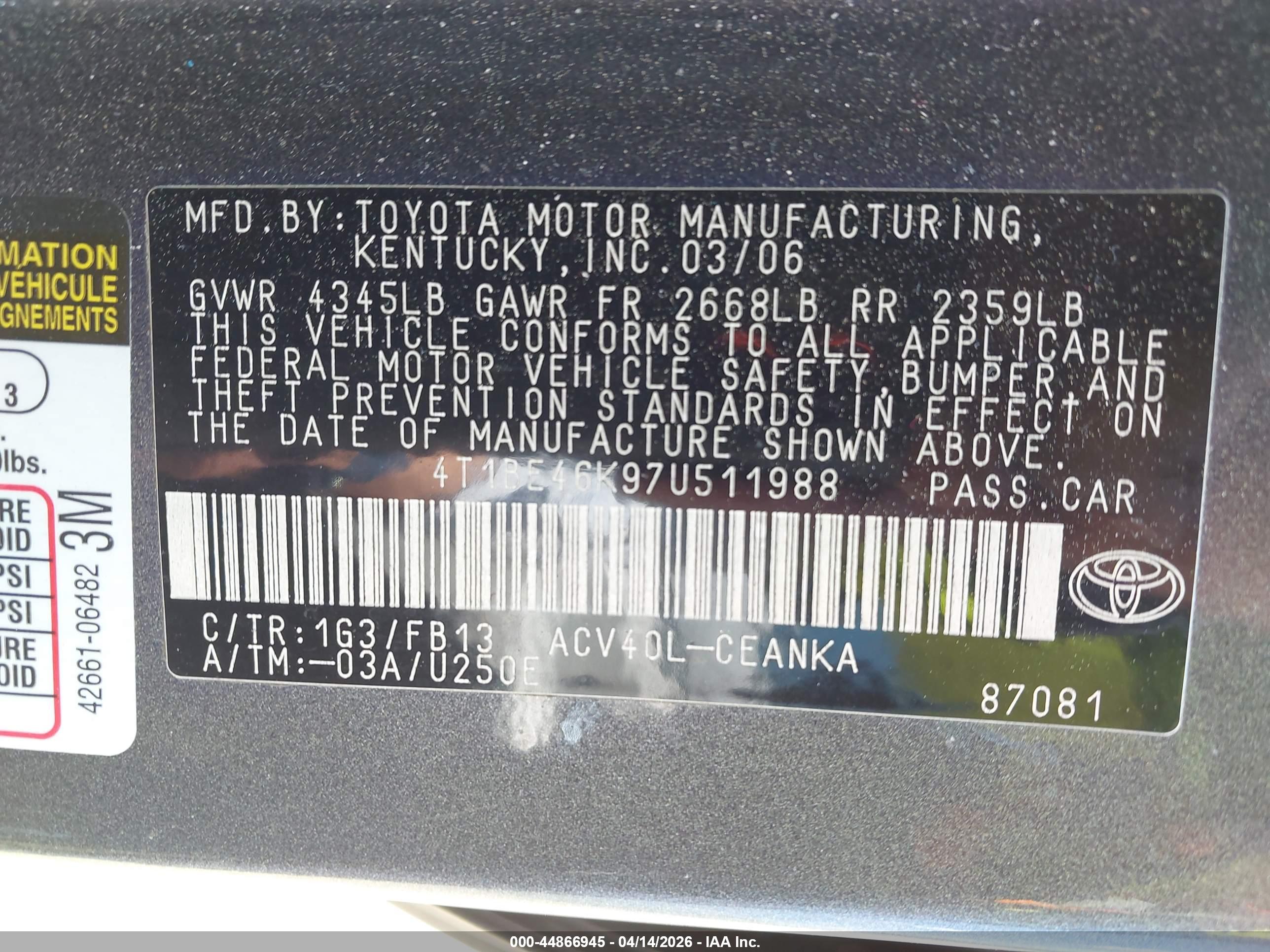 TOYOTA CAMRY image 9