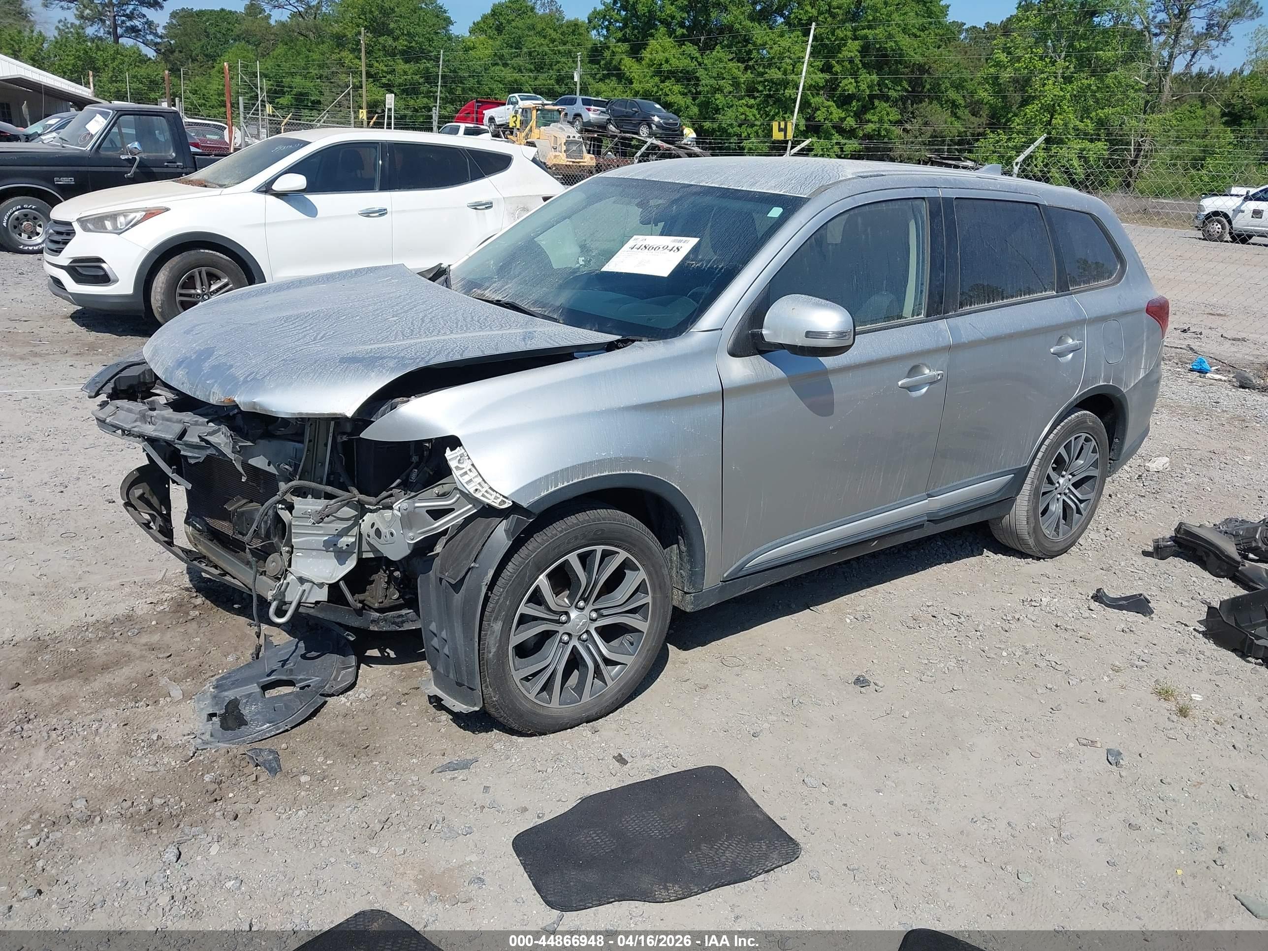 MITSUBISHI OUTLANDER image 2