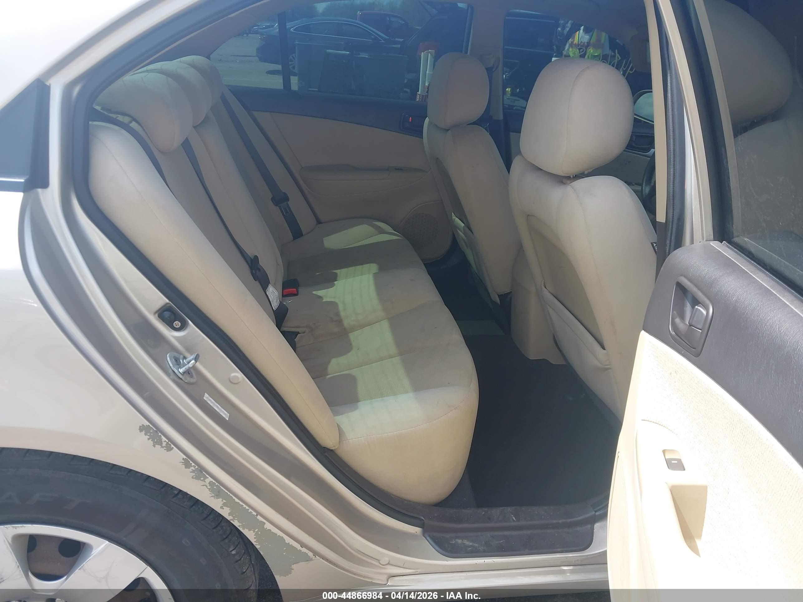 HYUNDAI SONATA image 8