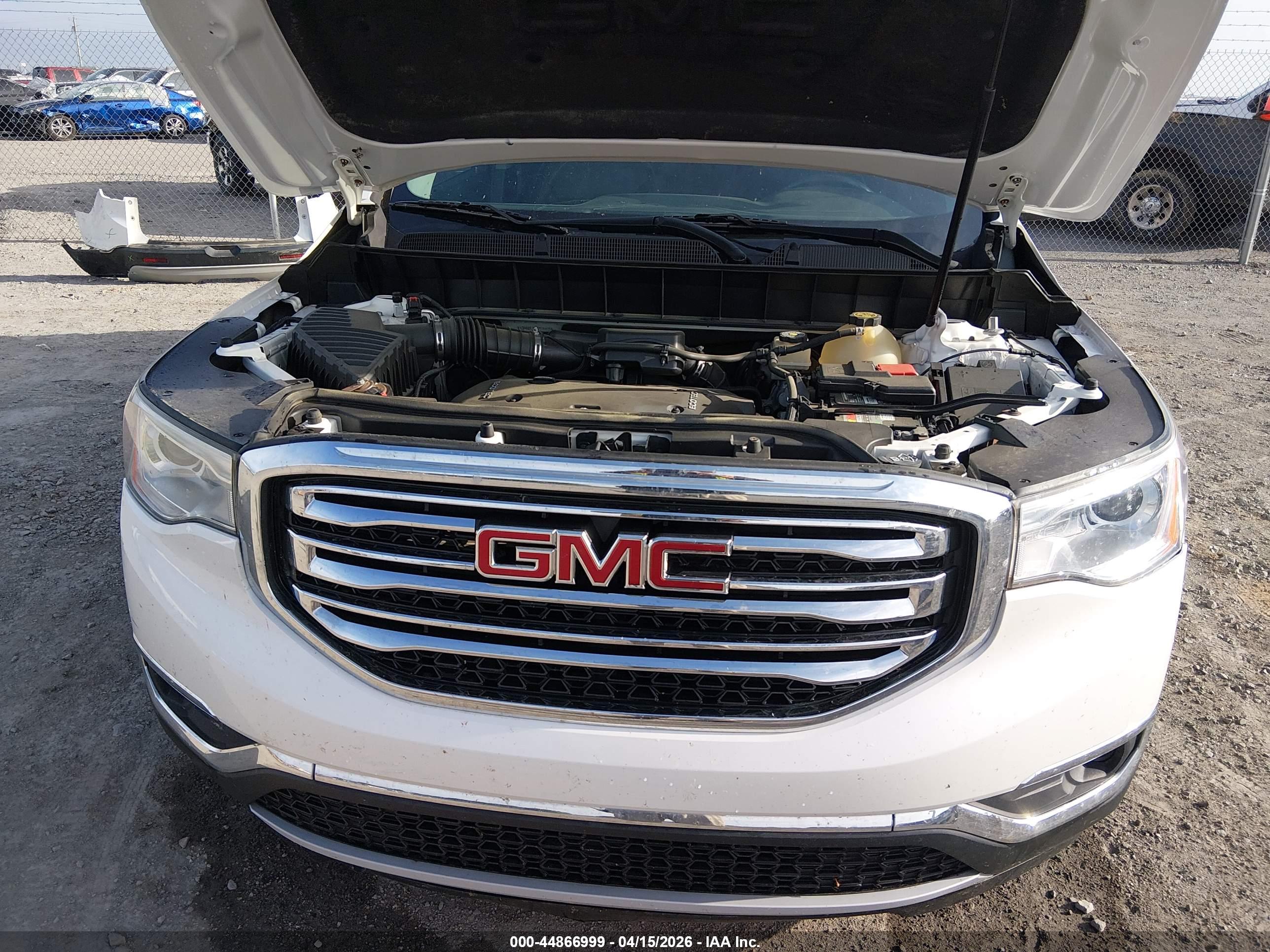 GMC ACADIA image 10