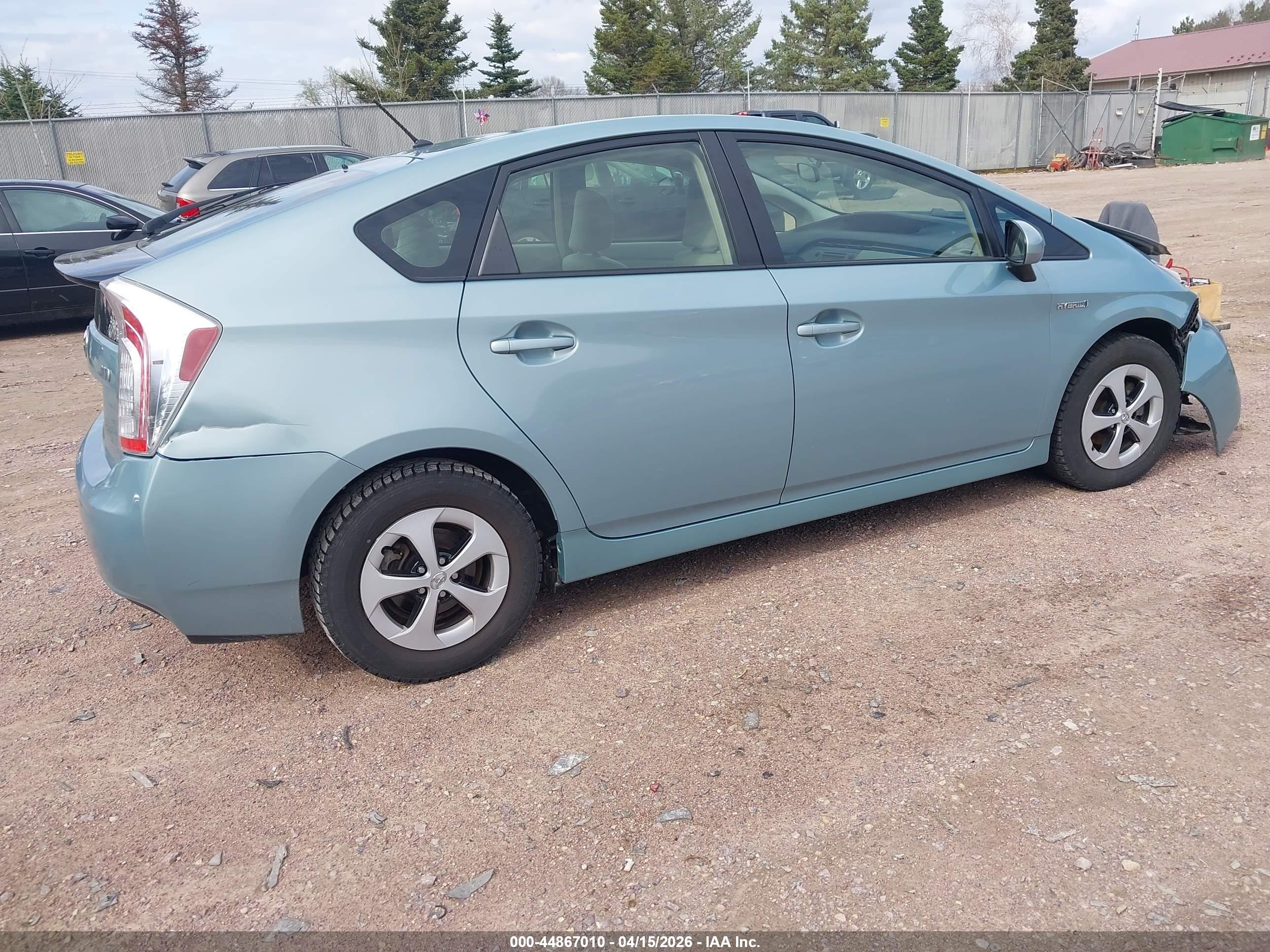 TOYOTA PRIUS image 4