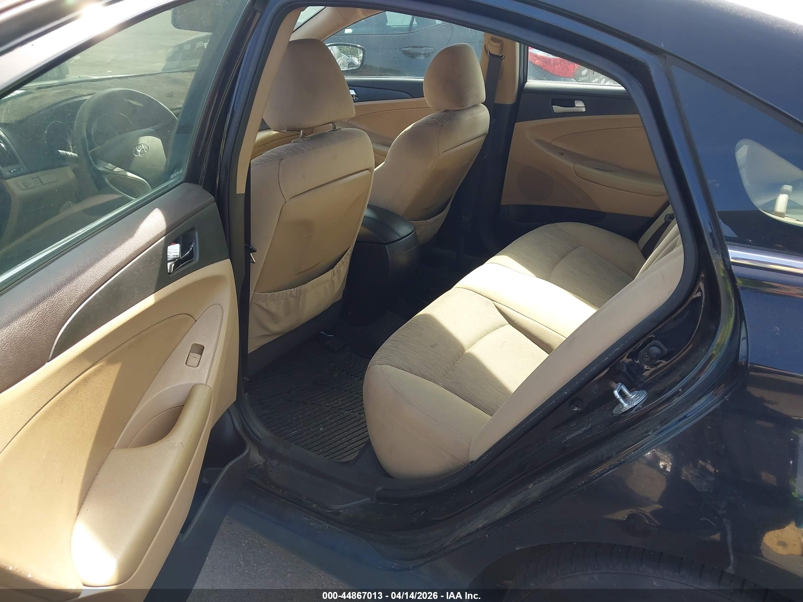 HYUNDAI SONATA image 8