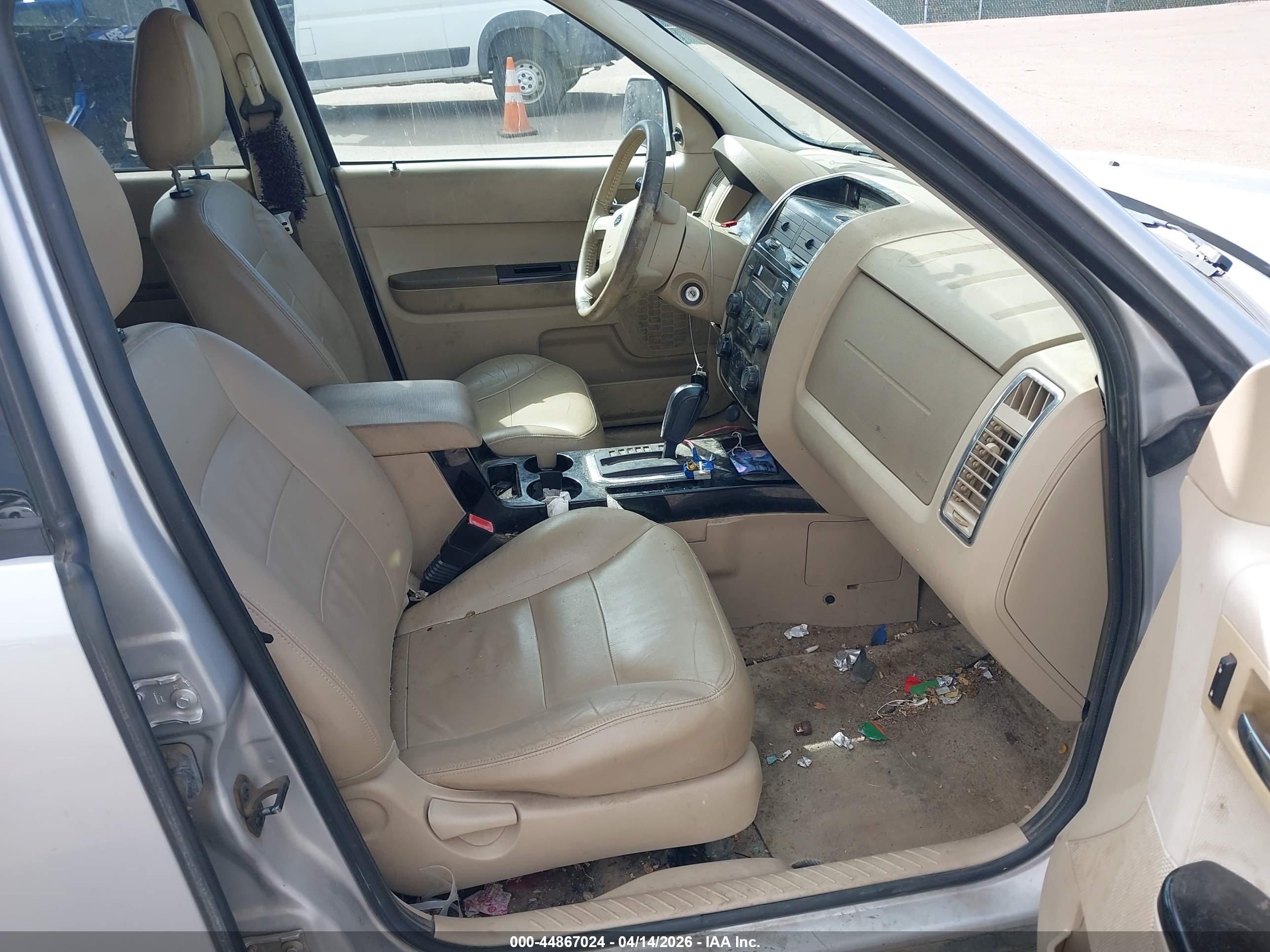 FORD ESCAPE image 5