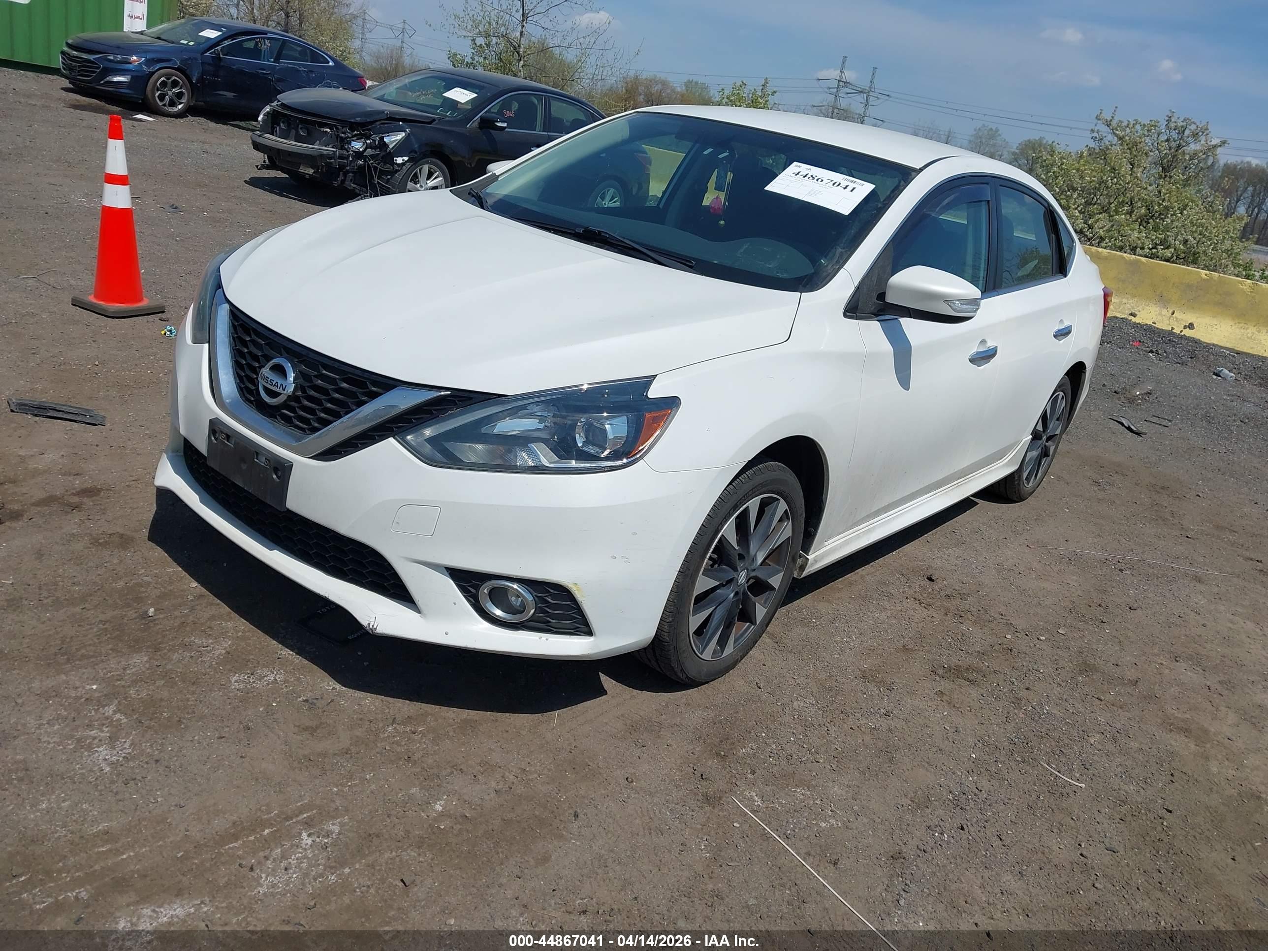 NISSAN SENTRA image 2