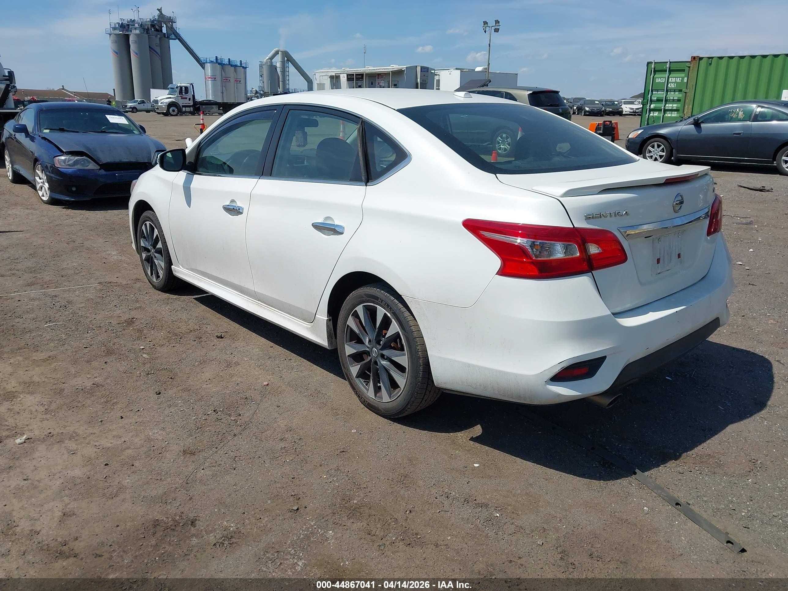NISSAN SENTRA image 3