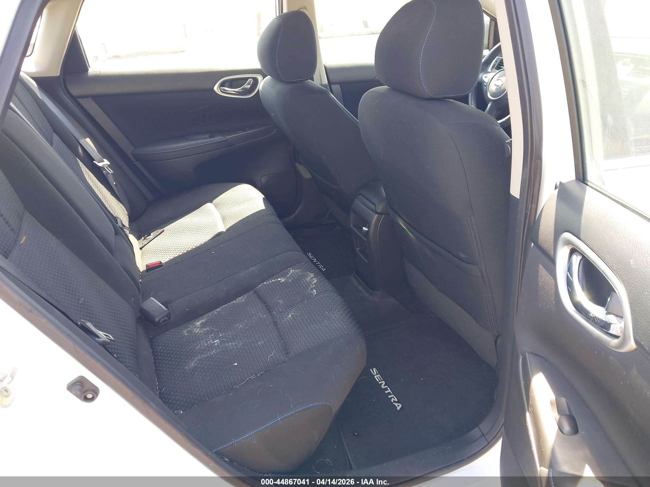 NISSAN SENTRA image 8