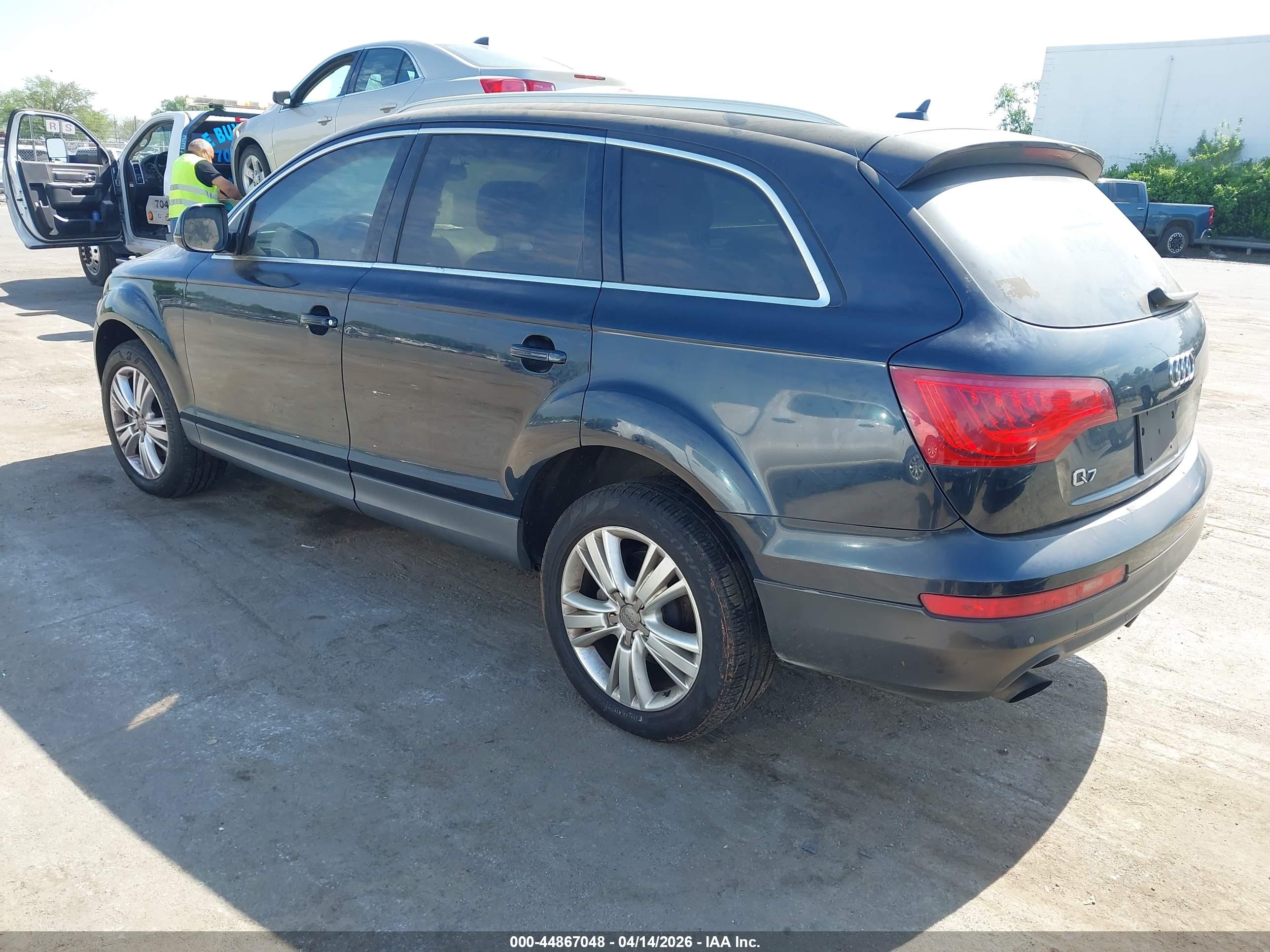 AUDI Q7 image 3