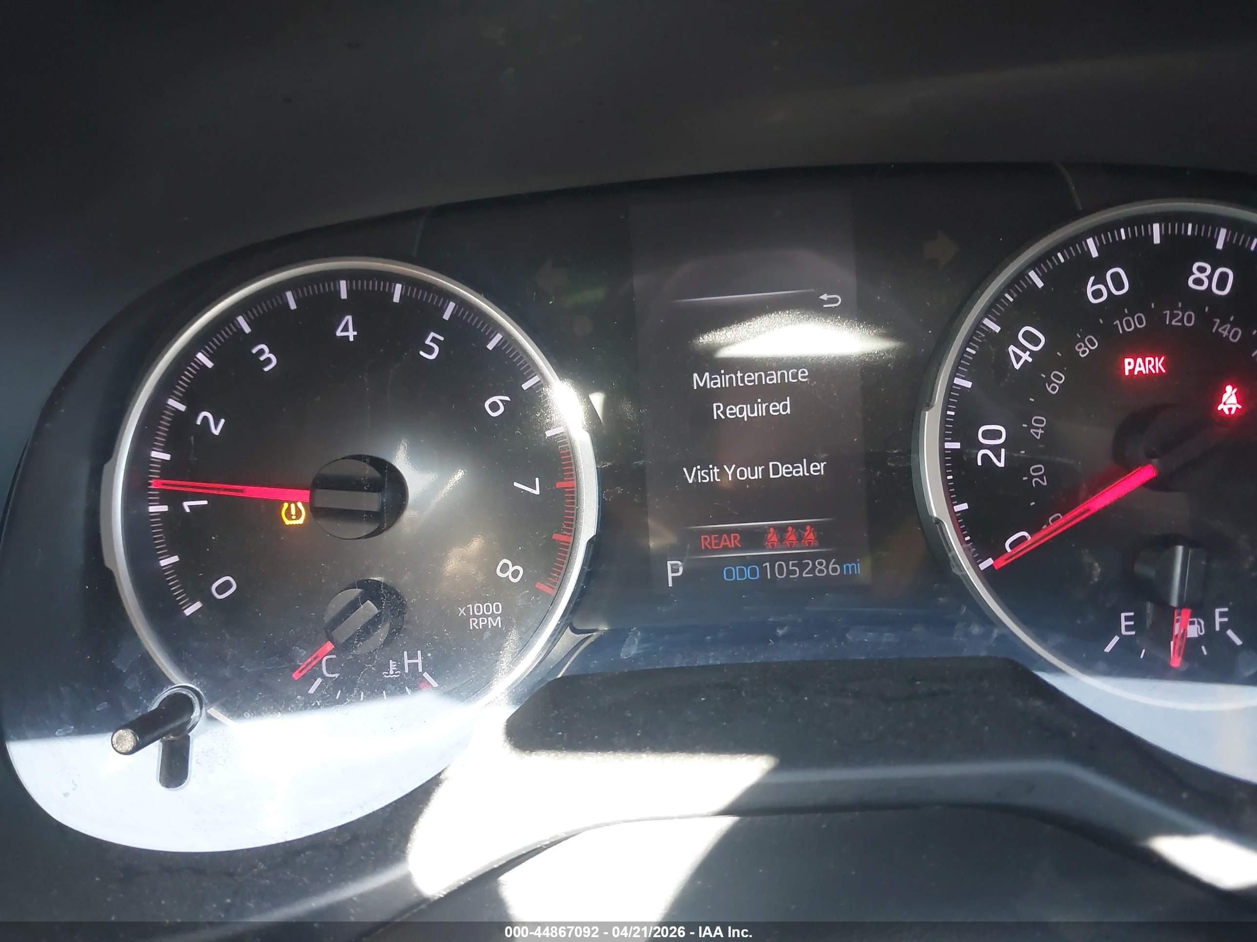 TOYOTA RAV4 image 7