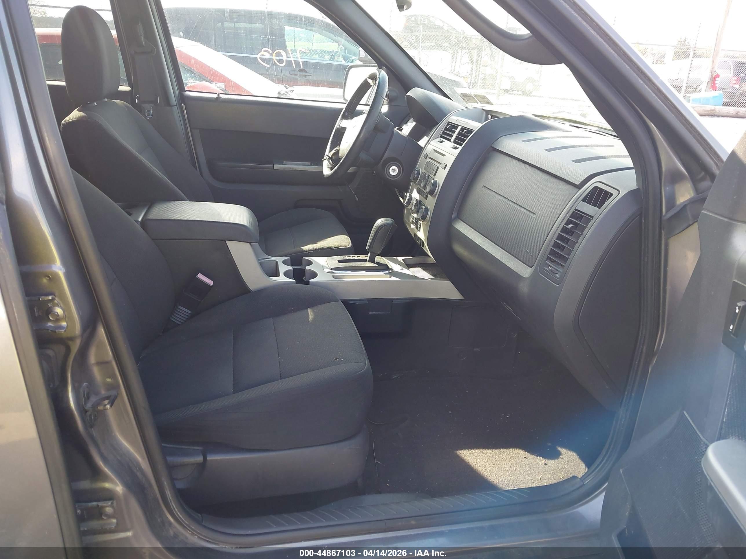 FORD ESCAPE image 5