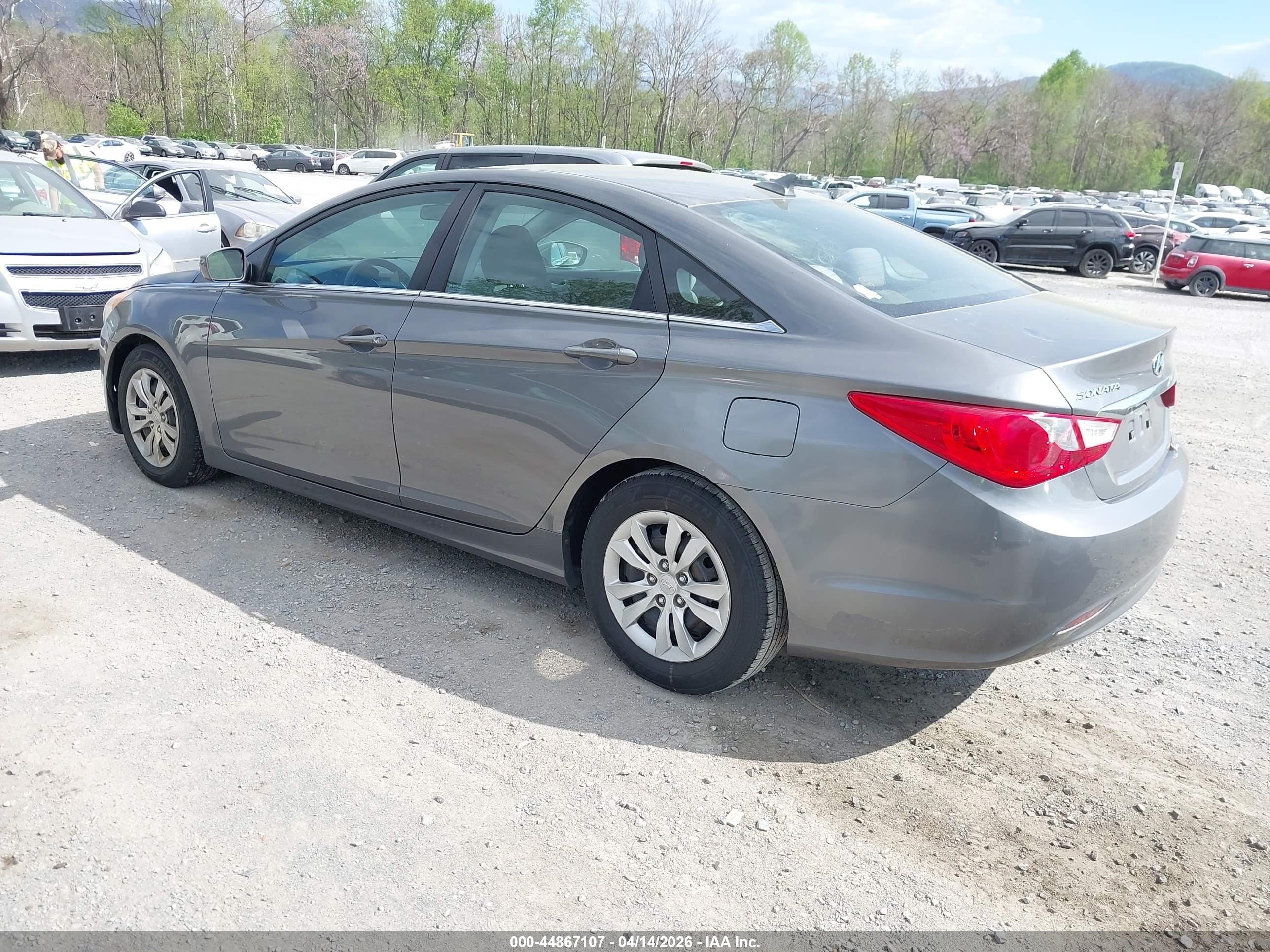 HYUNDAI SONATA image 3