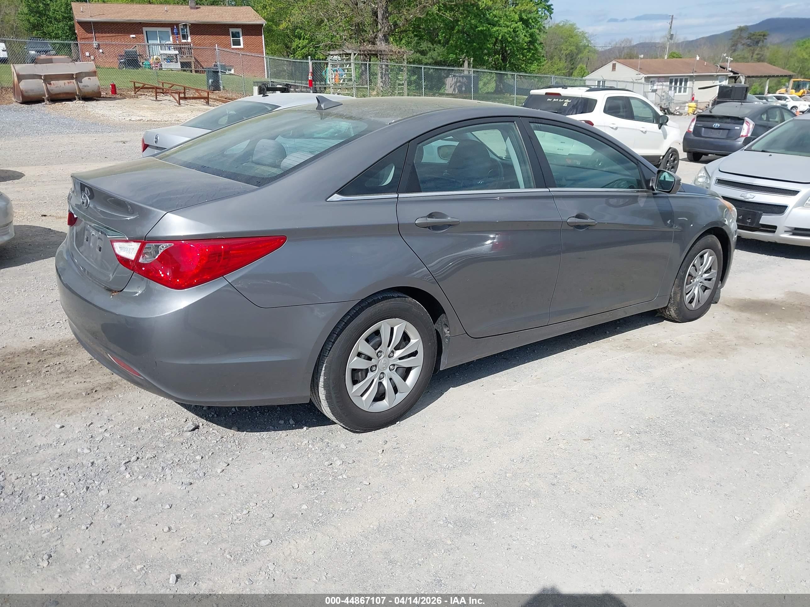 HYUNDAI SONATA image 4