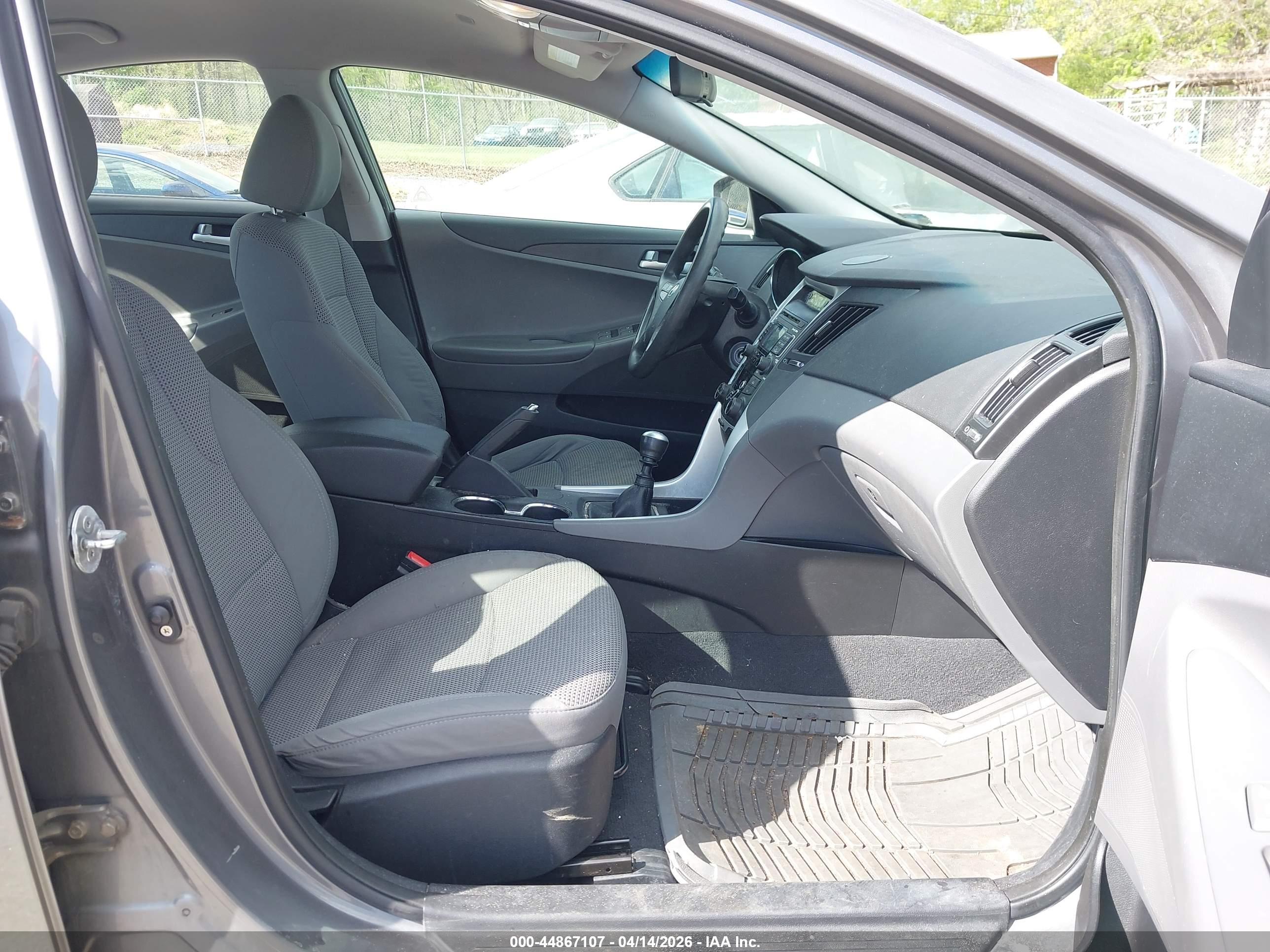 HYUNDAI SONATA image 5