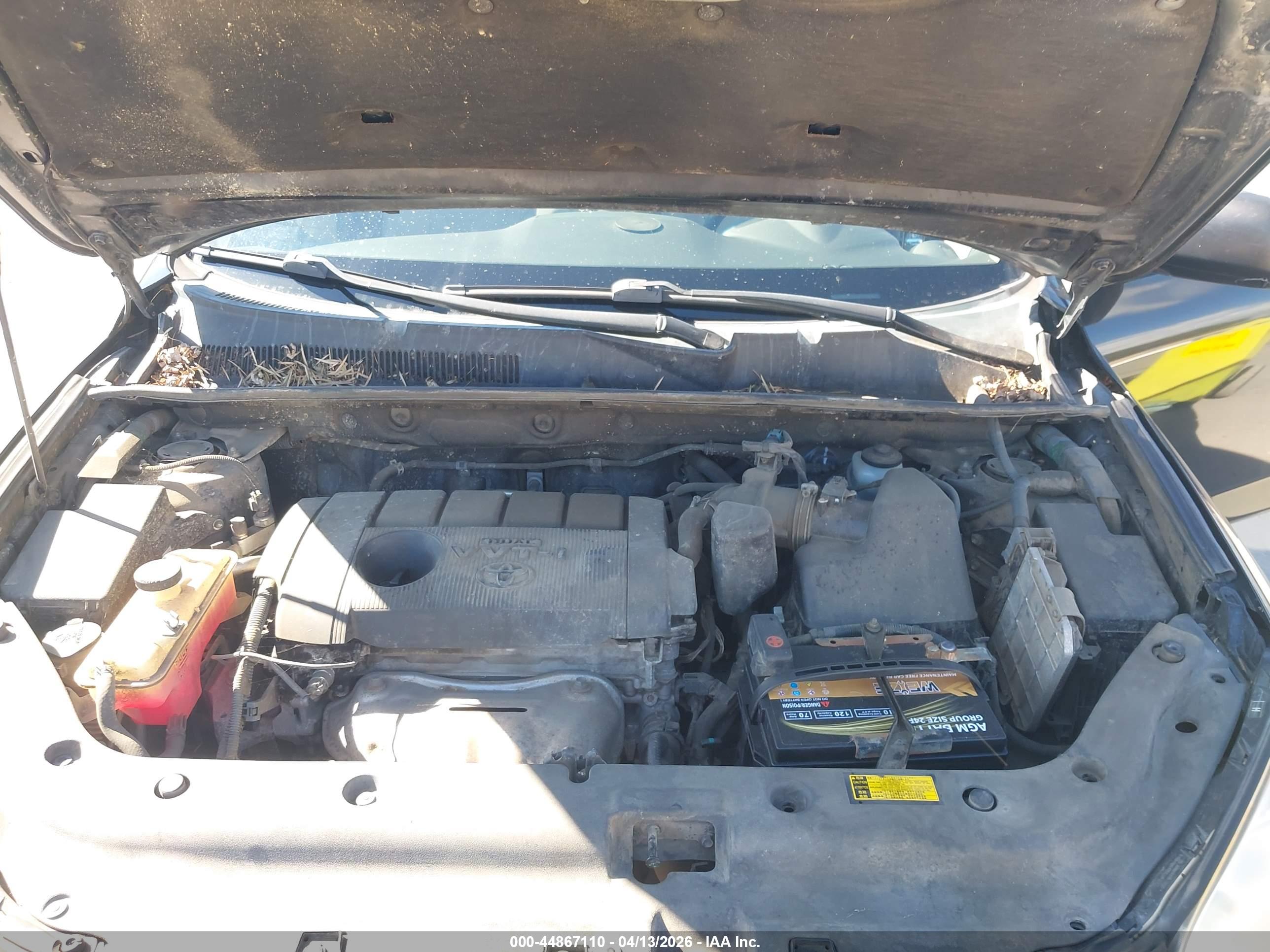 TOYOTA RAV4 image 10