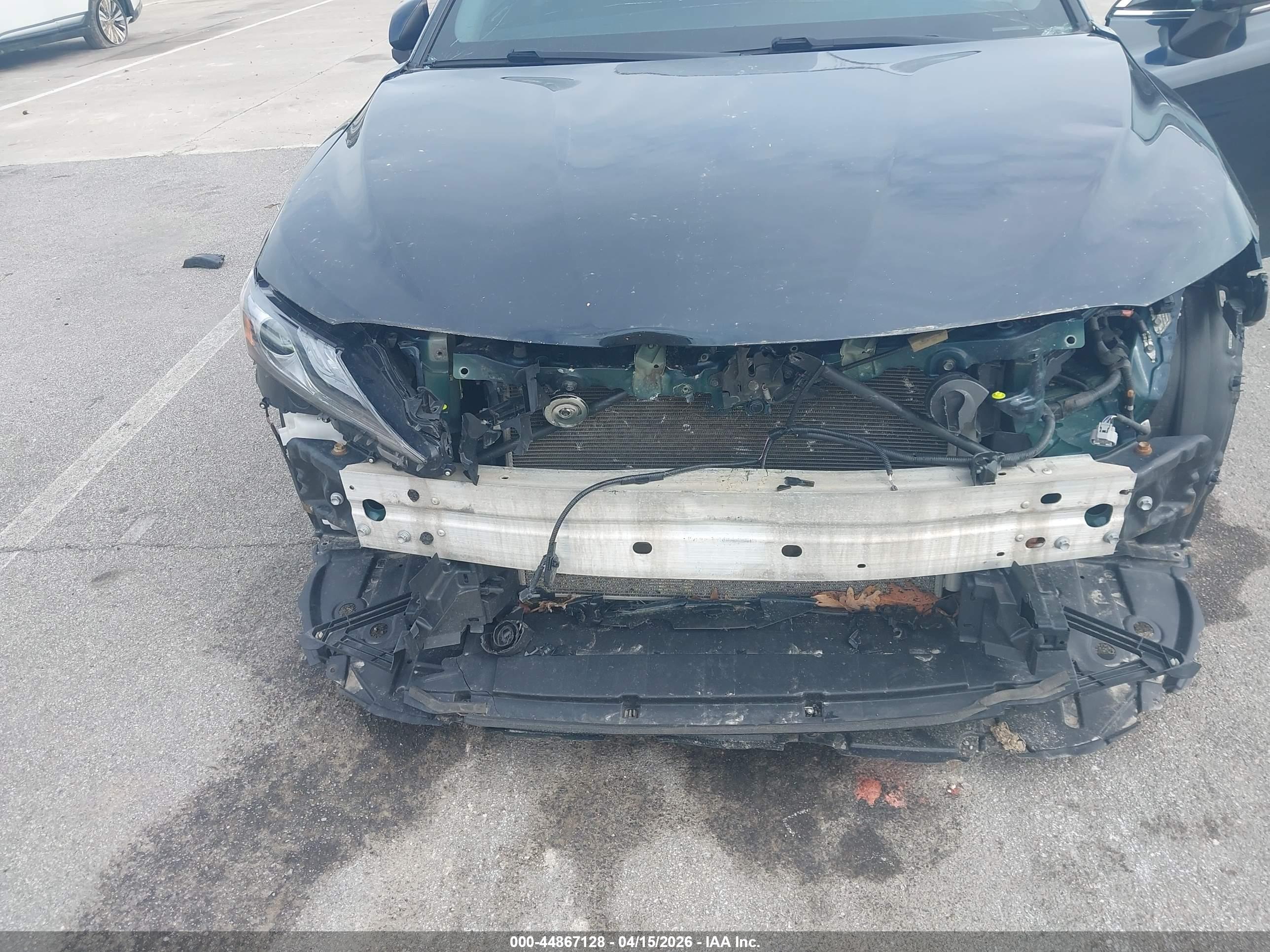 TOYOTA CAMRY image 6