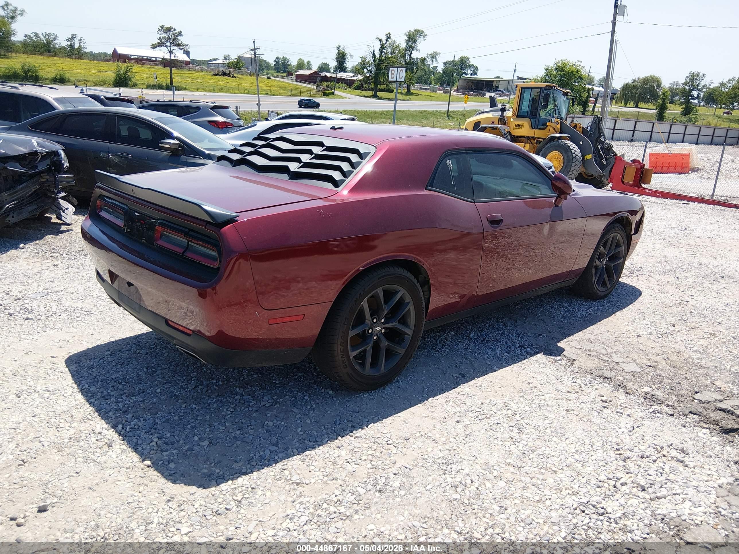 DODGE CHALLENGER image 4
