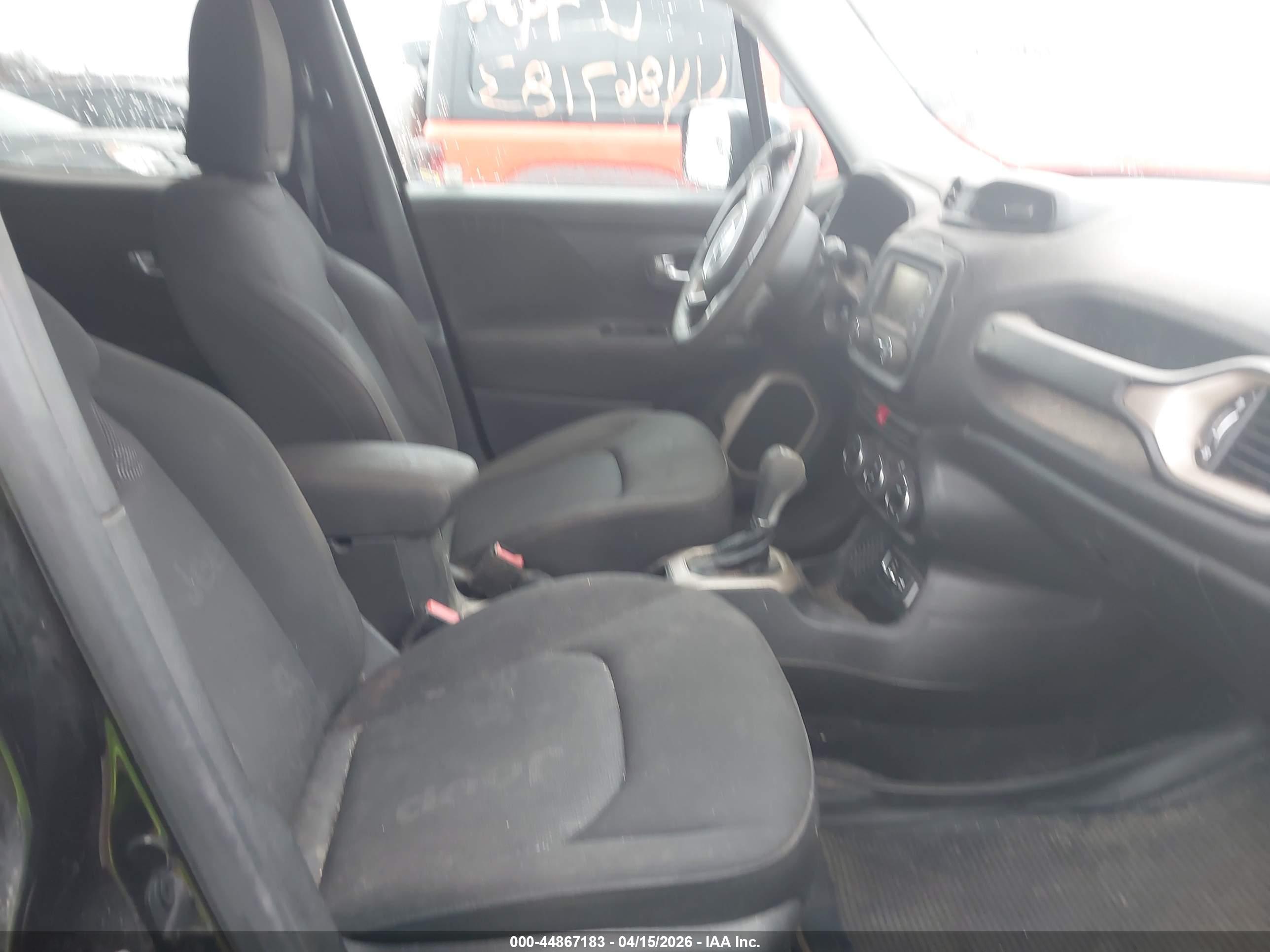 JEEP RENEGADE image 5